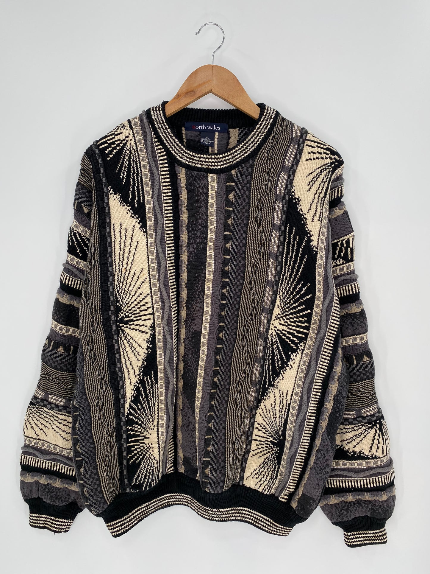 Vintage 3D Coogi-Style Size XL Knit Sweater / 9505