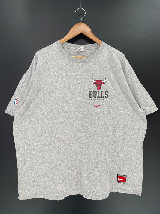 90’s NIKE x CHICAGO BULLS Made in USA Size XXL Vintage NBA T-shirt /  9834