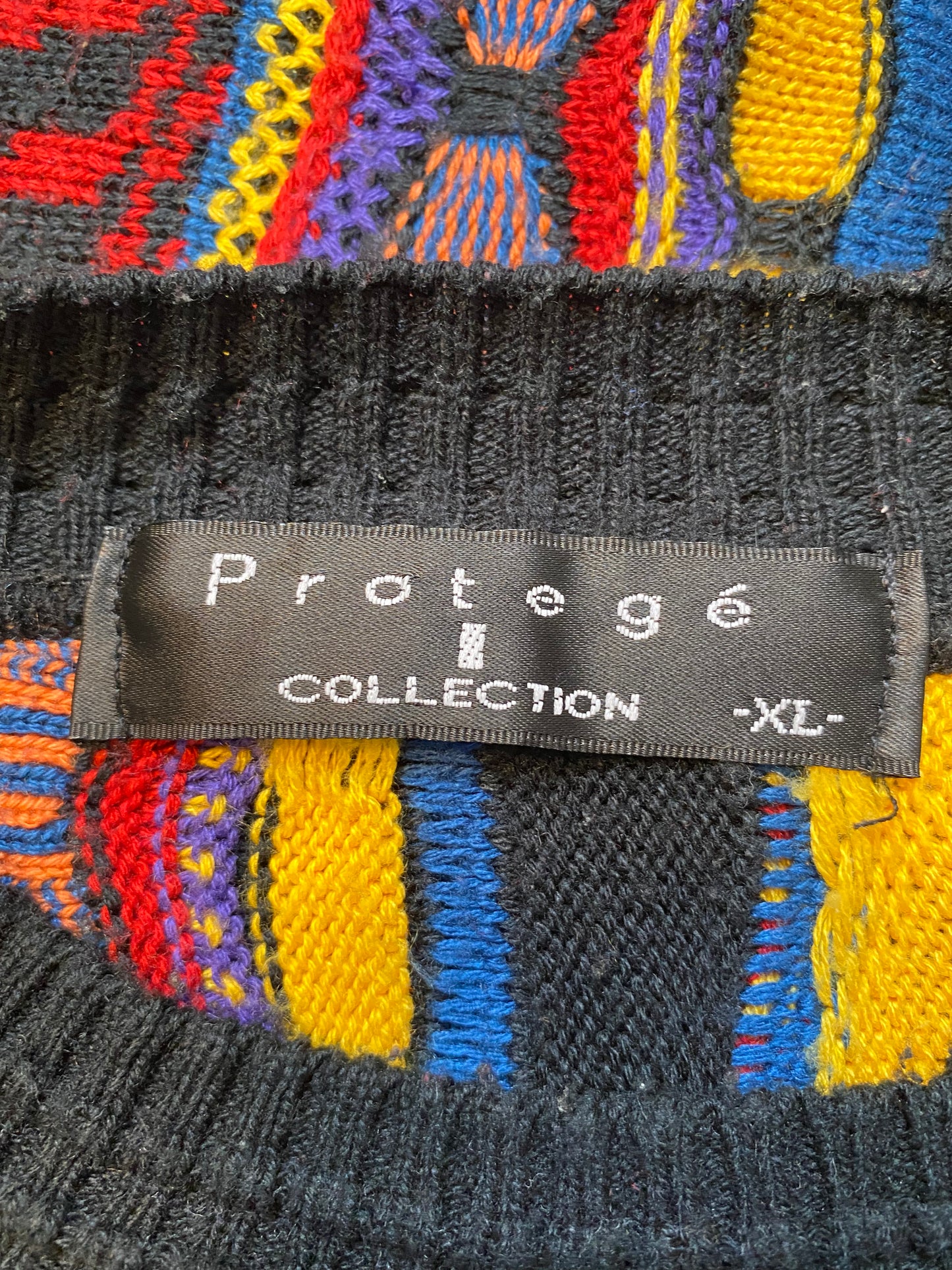 Vintage 3D COOGI- Style Size XL Knit Sweater / K2784