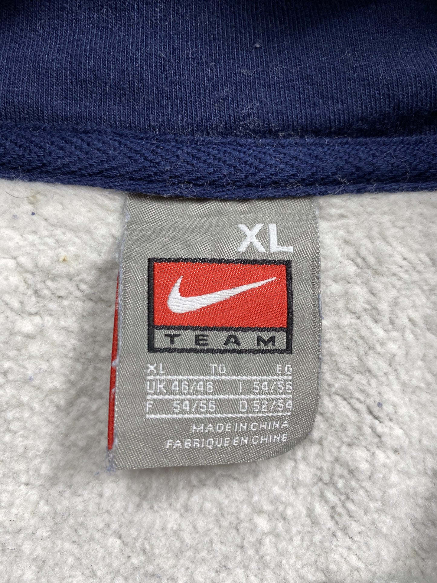 00’ NIKE UCONN Size XL Vintage Hoodie Sweat-shirt / K5923