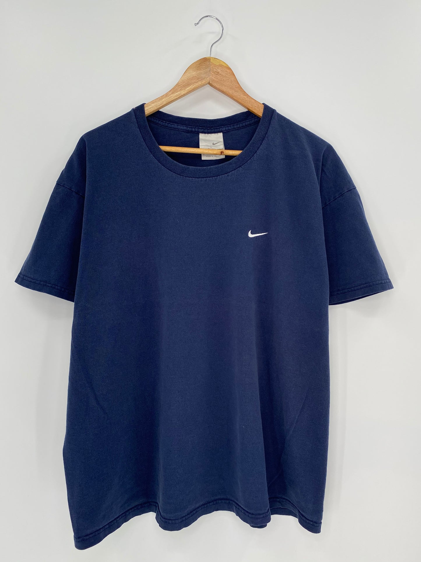 90’s NIKE Mini Swoosh Size L Vintage T-shirt / 8523