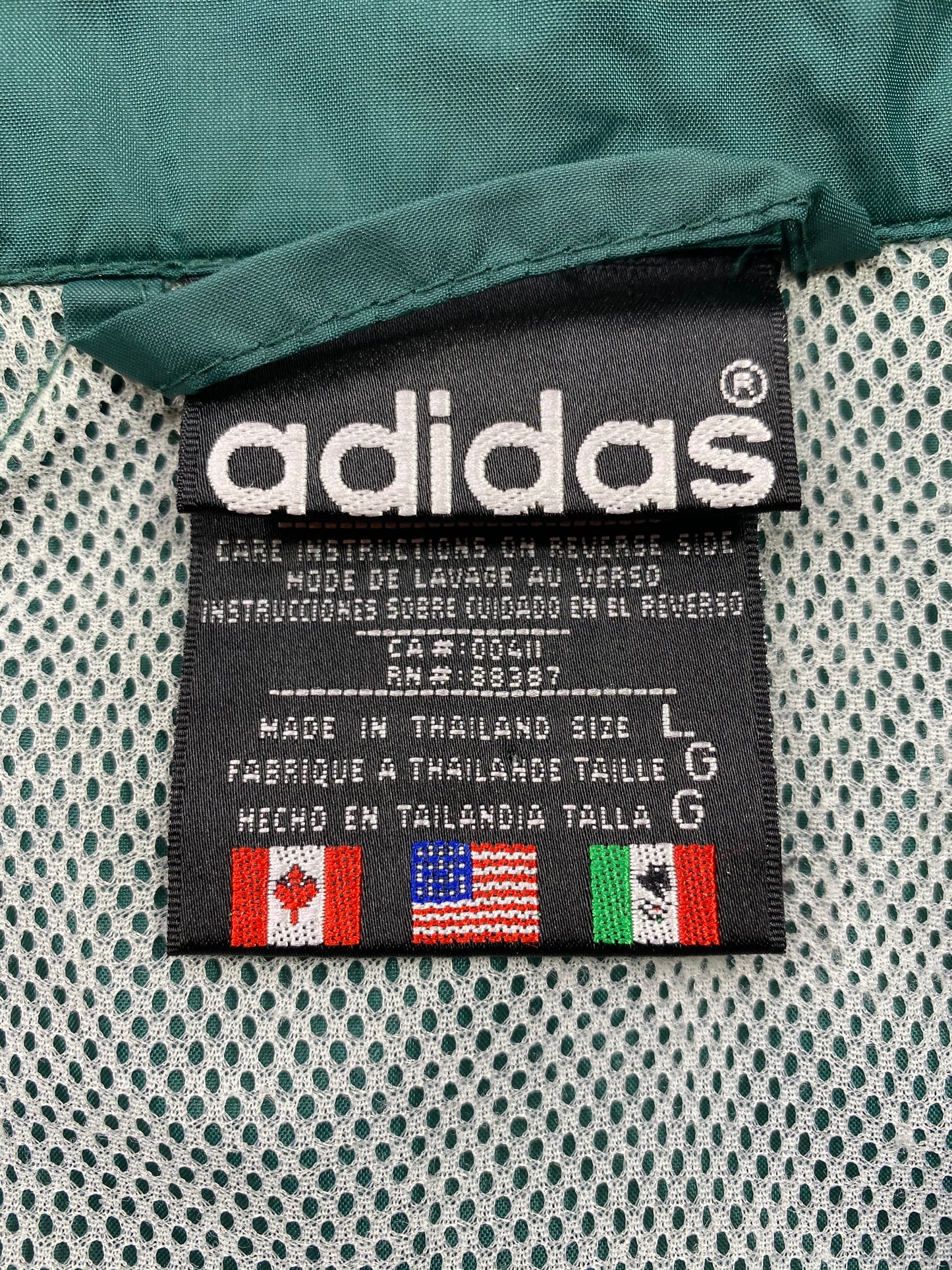 90’s ADIDAS Size L Vintage Nylon Jacket / 5818
