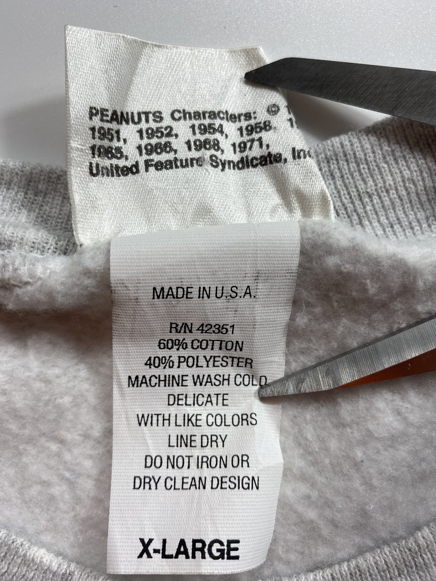 90’s SNOOPY HALLOWEEN Made in USA Size XL Vintage Sweat-shirt / A8106