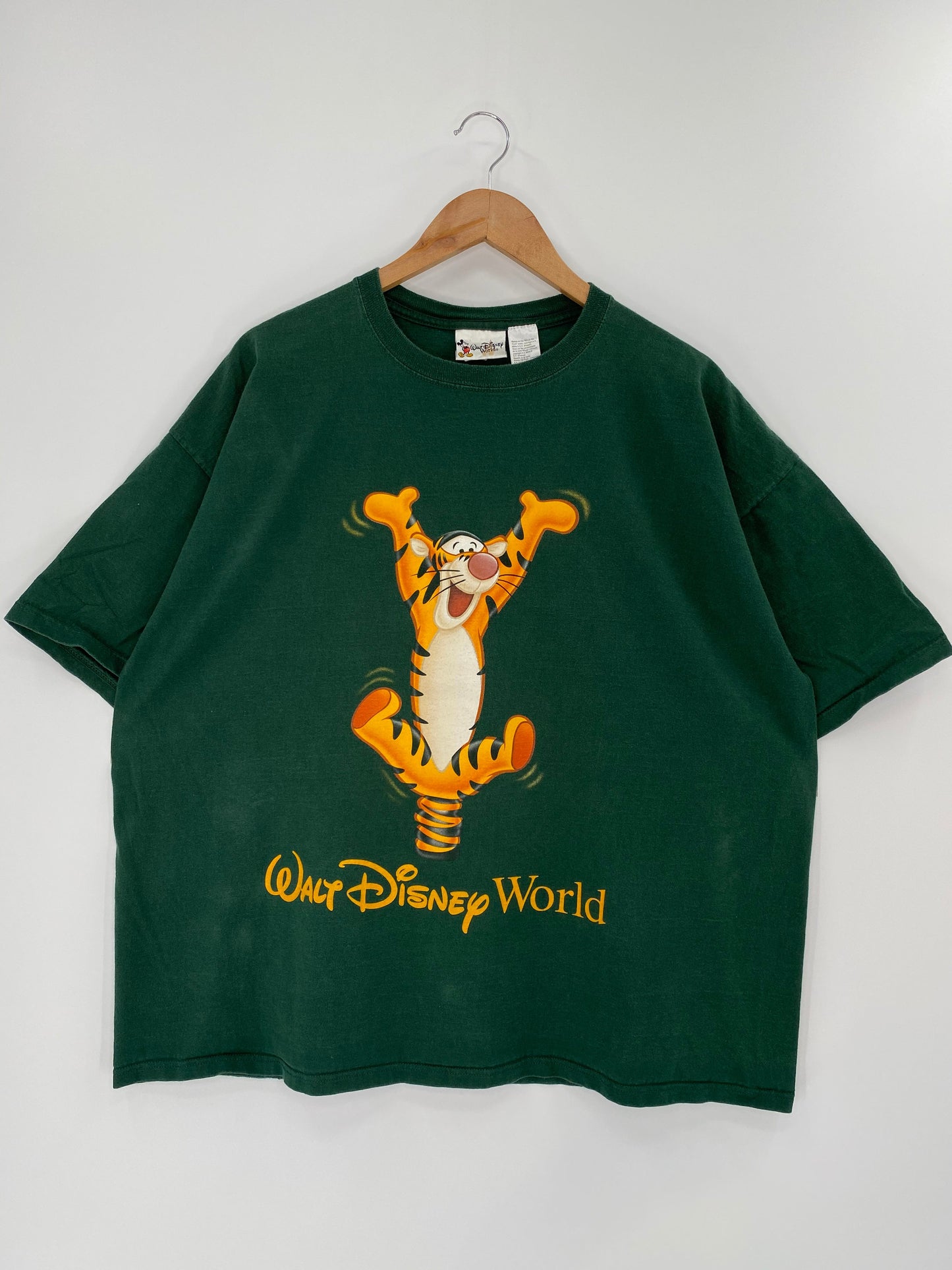 00’ DISNEY TIGGER Made in USA Size XL Vintage T-Shirt / K9168