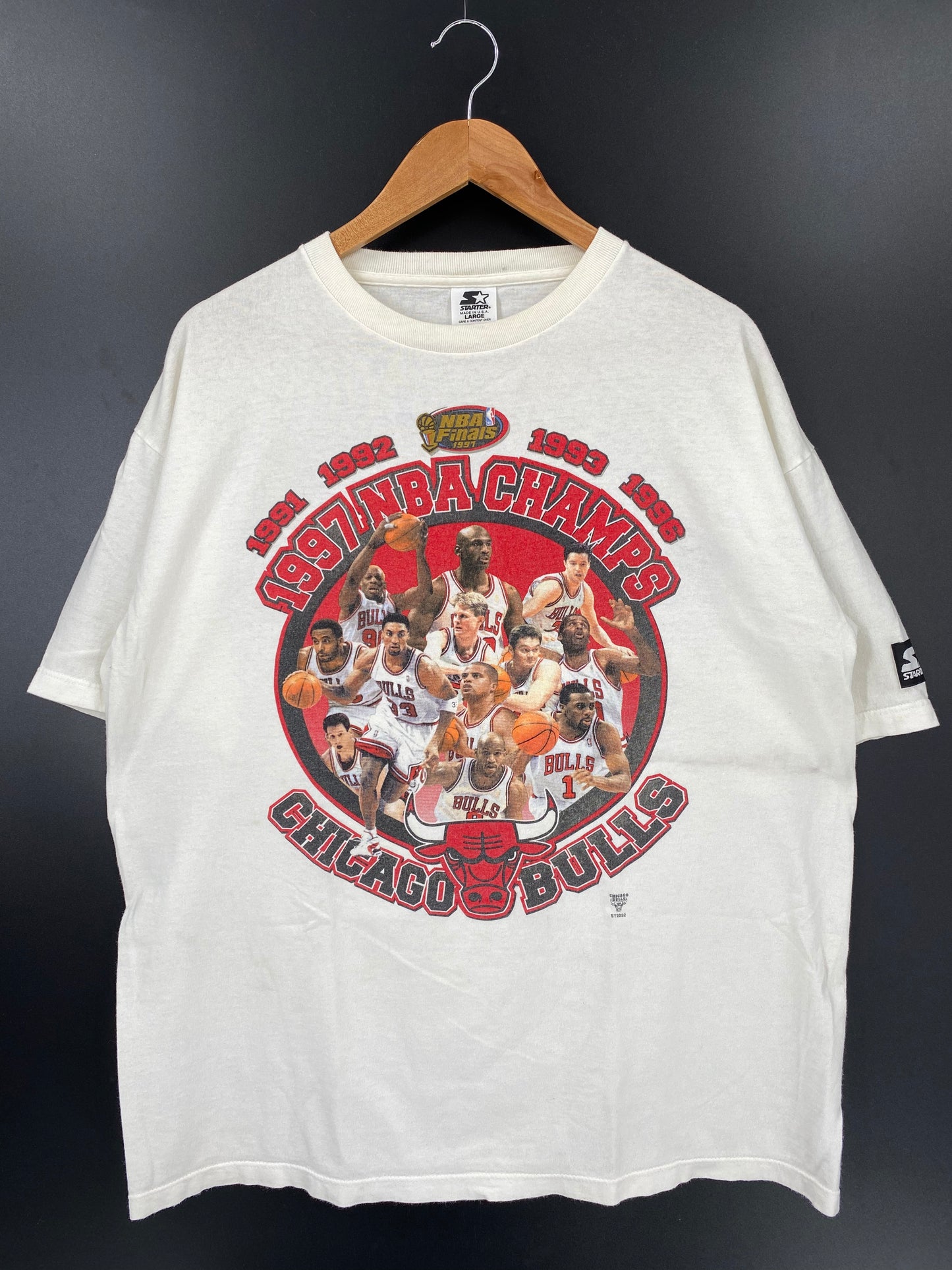 90's CHICAGO BULLS MADE IN USA Size L Vintage NBA T-Shirts / K2111
