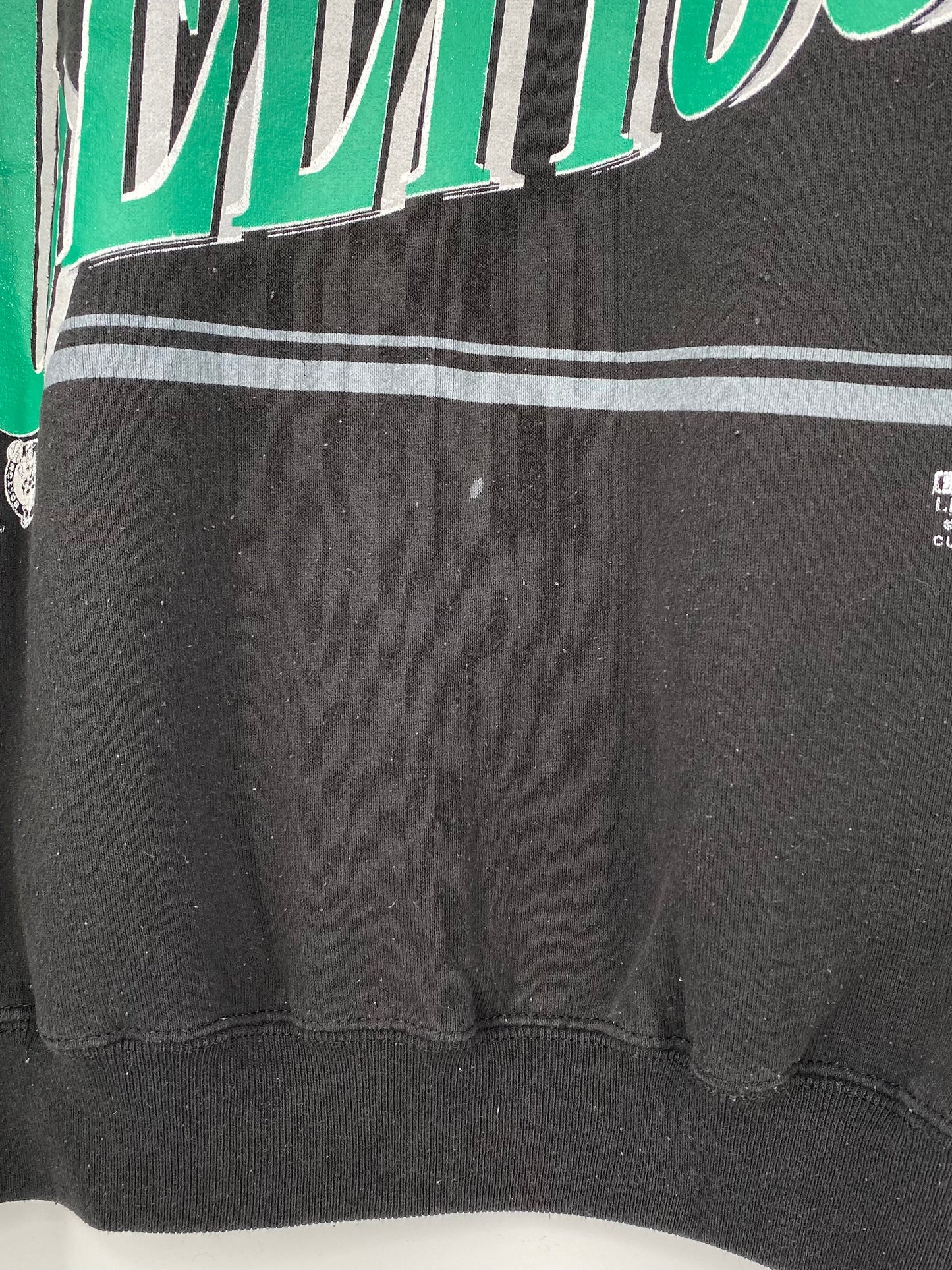 90’s BOSTON CELTICS Made in USA Size XL Vintage NBA Hi Neck Rib Sweat-shirt / K7591