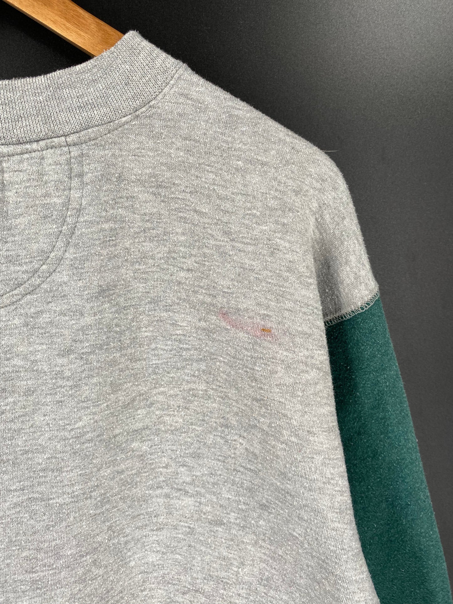 00’ DISNEY POOH Size XL Vintage Sweat-shirt / A2848