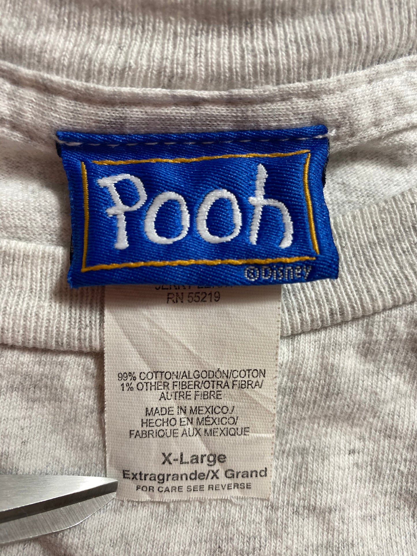 00’ DISNEY POOH Size XL Vintage T-Shirt / K9024