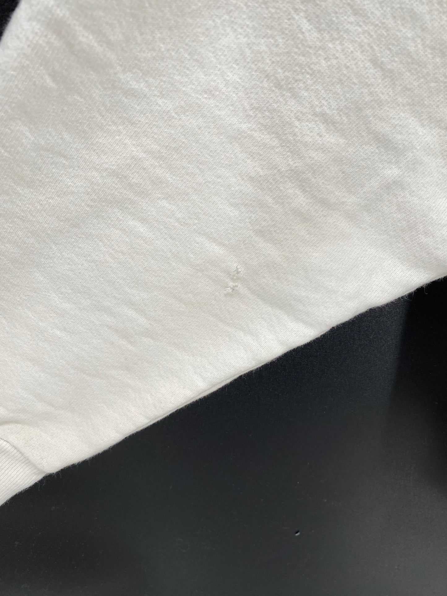 1991 LOONEY TUNES BUGS BUNNY Made in USA Size L Vintage Sweat-Shirt / K2944