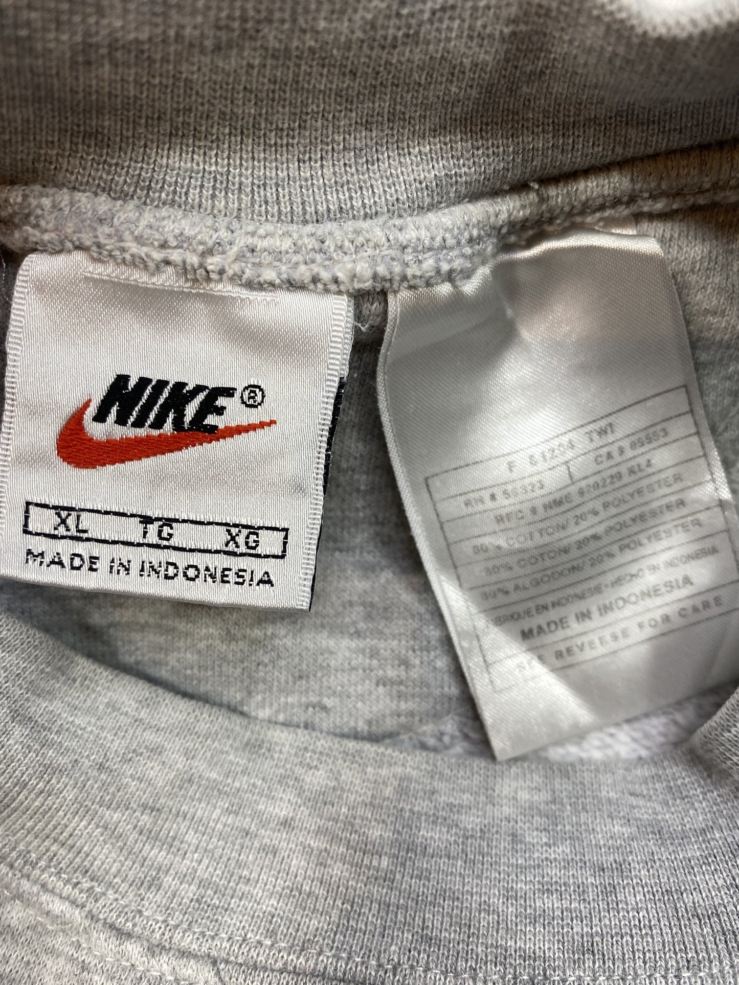 00’ NIKE MINI SWOOSH Size XL Vintage Sweat-Shirt / K6383