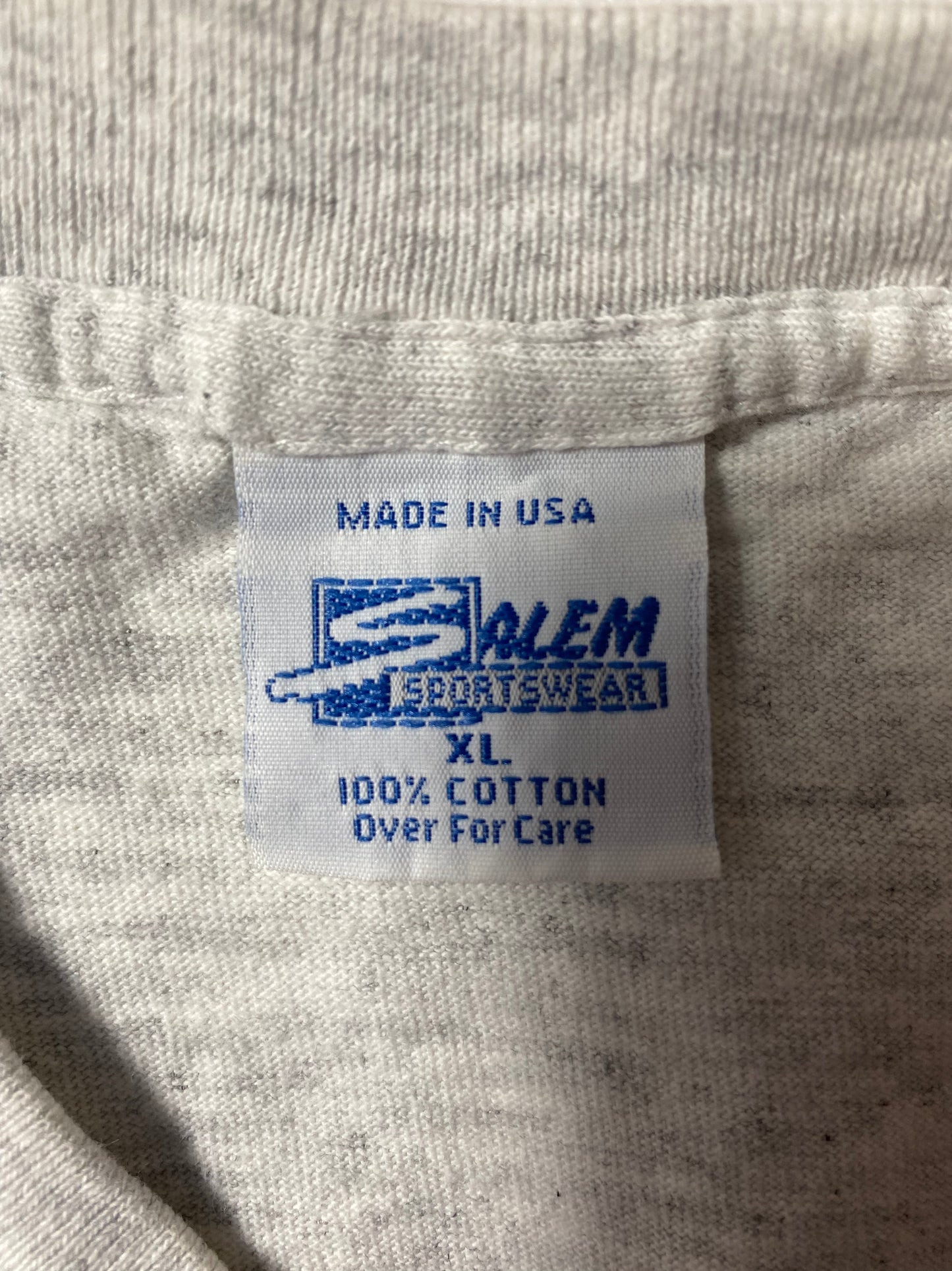 1991 CHICAGO BULLS Made in USA Size XL Vintage NBA T-Shirt / K3433