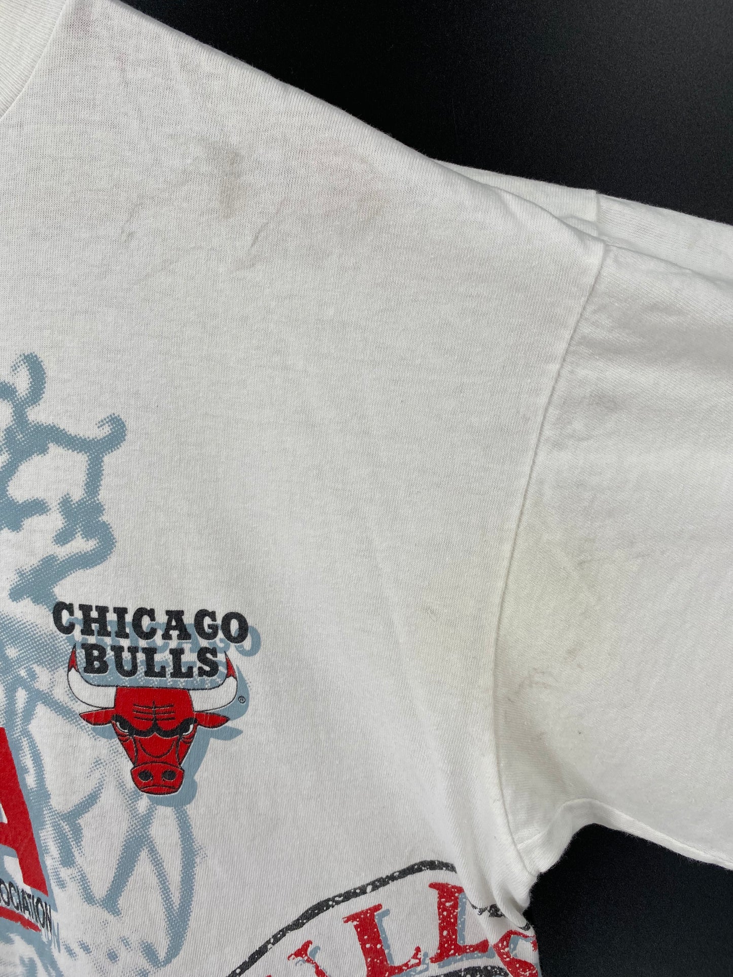 90’s CHICAGO BULLS All Over Print Size XL NBA T-Shirt / K1870