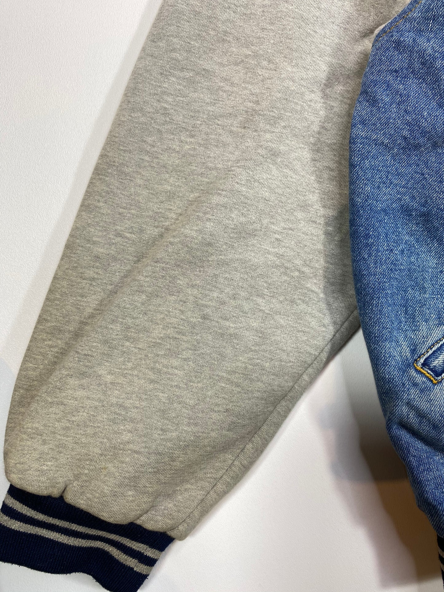 90’s Warner Bros Vintage Denim Jacket / 4670