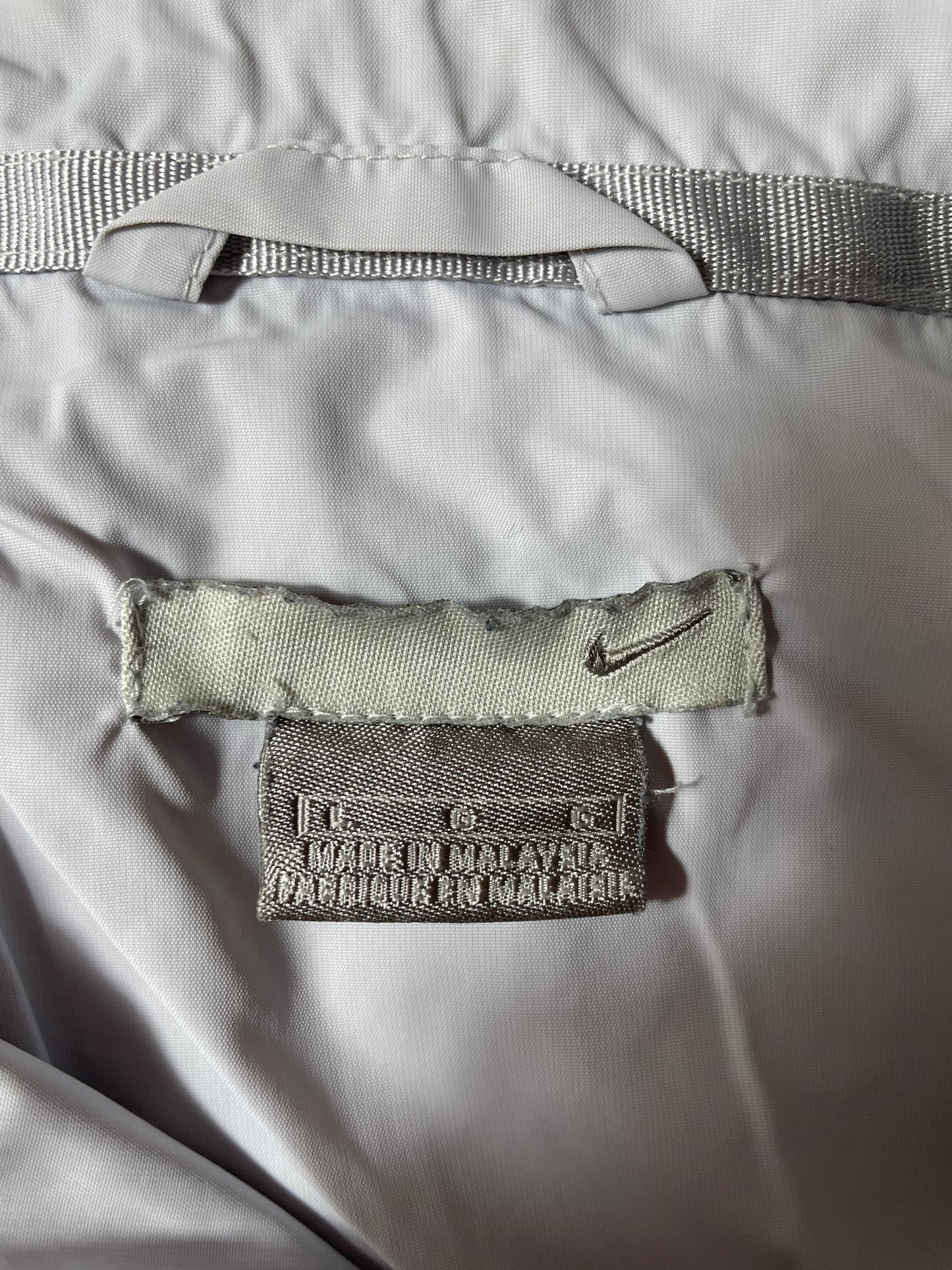 00’ NIKE MINI LOGO Made in USA Size L Outerwear-Nylon Jacket / K3590