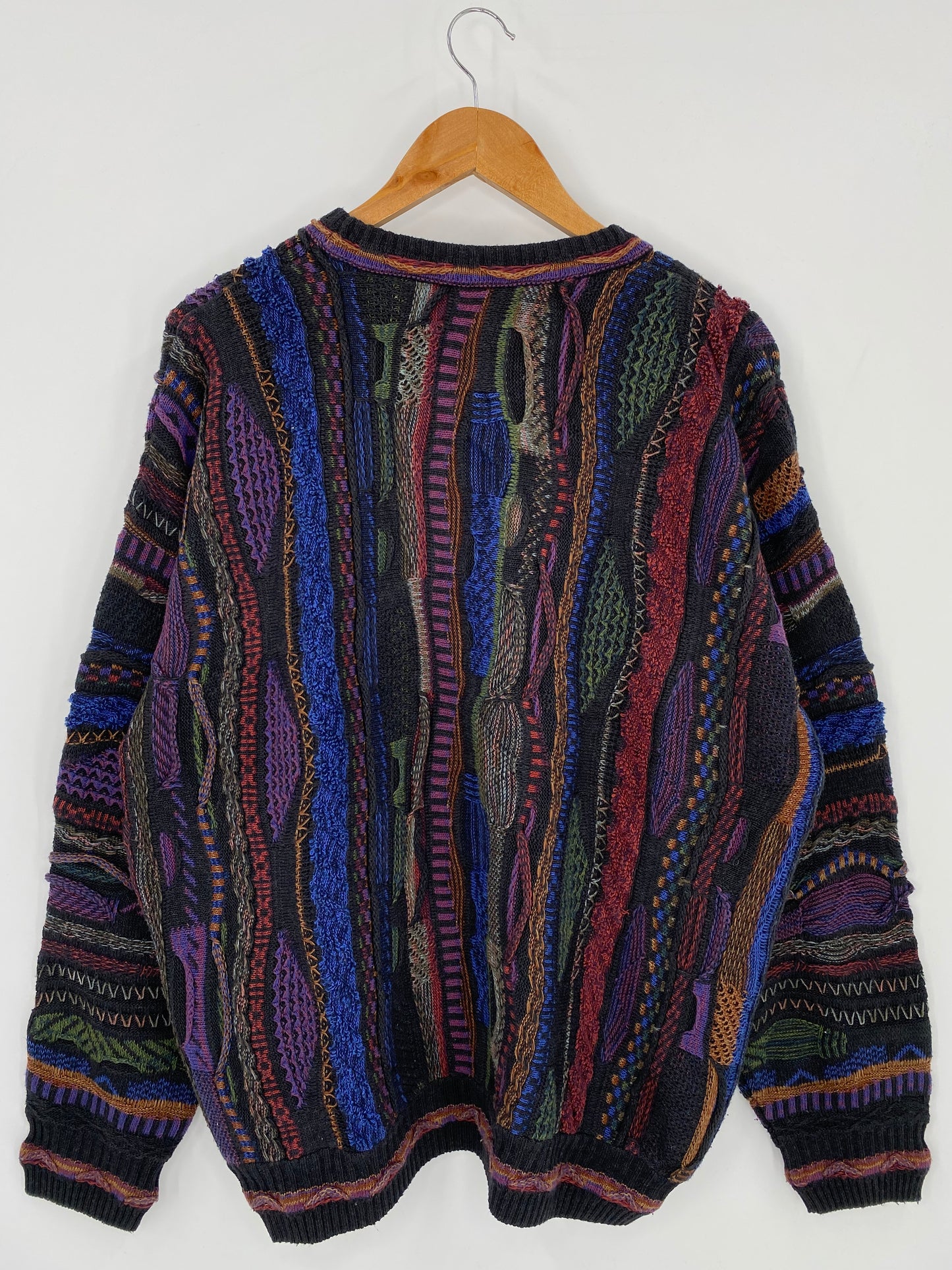 Vintage 3D Coogi-Style Size XL Knit Sweater / 9824