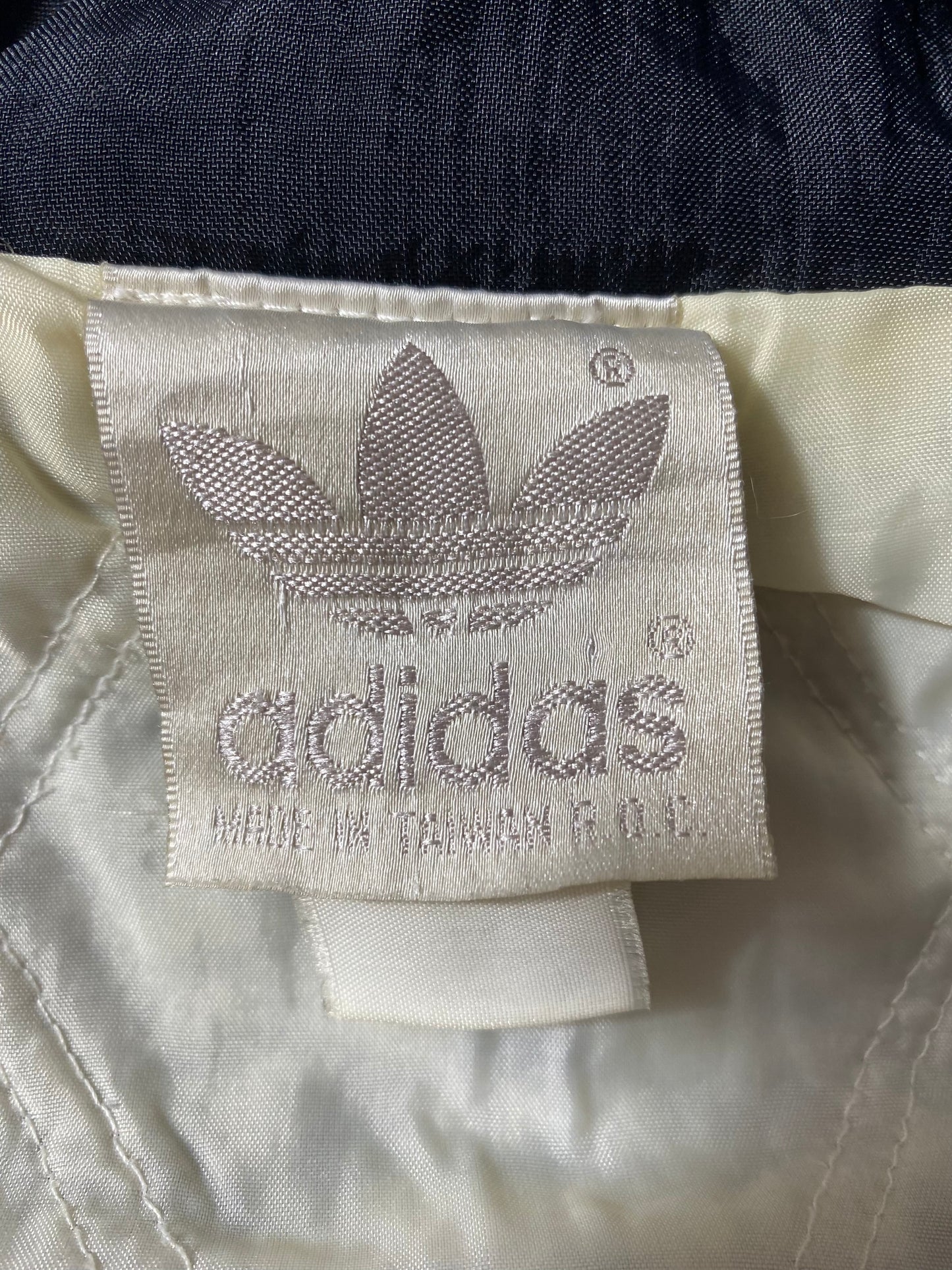 90’s ADIDAS Size No Tag (Approx.L) Nylon-Jacket / K4060