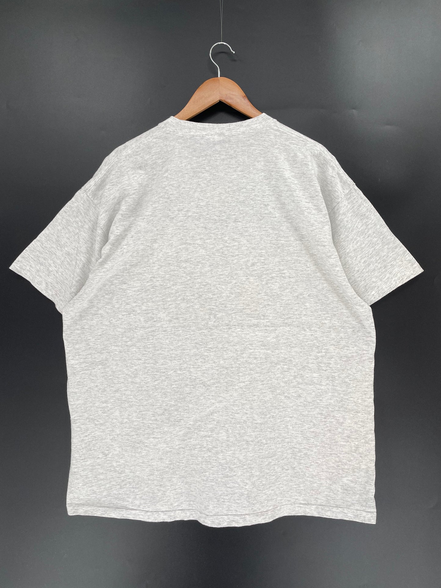 00’ DISNEY MICKEY AND FRIENDS Made in USA Size XXL Vintage T- Shirts / A1011