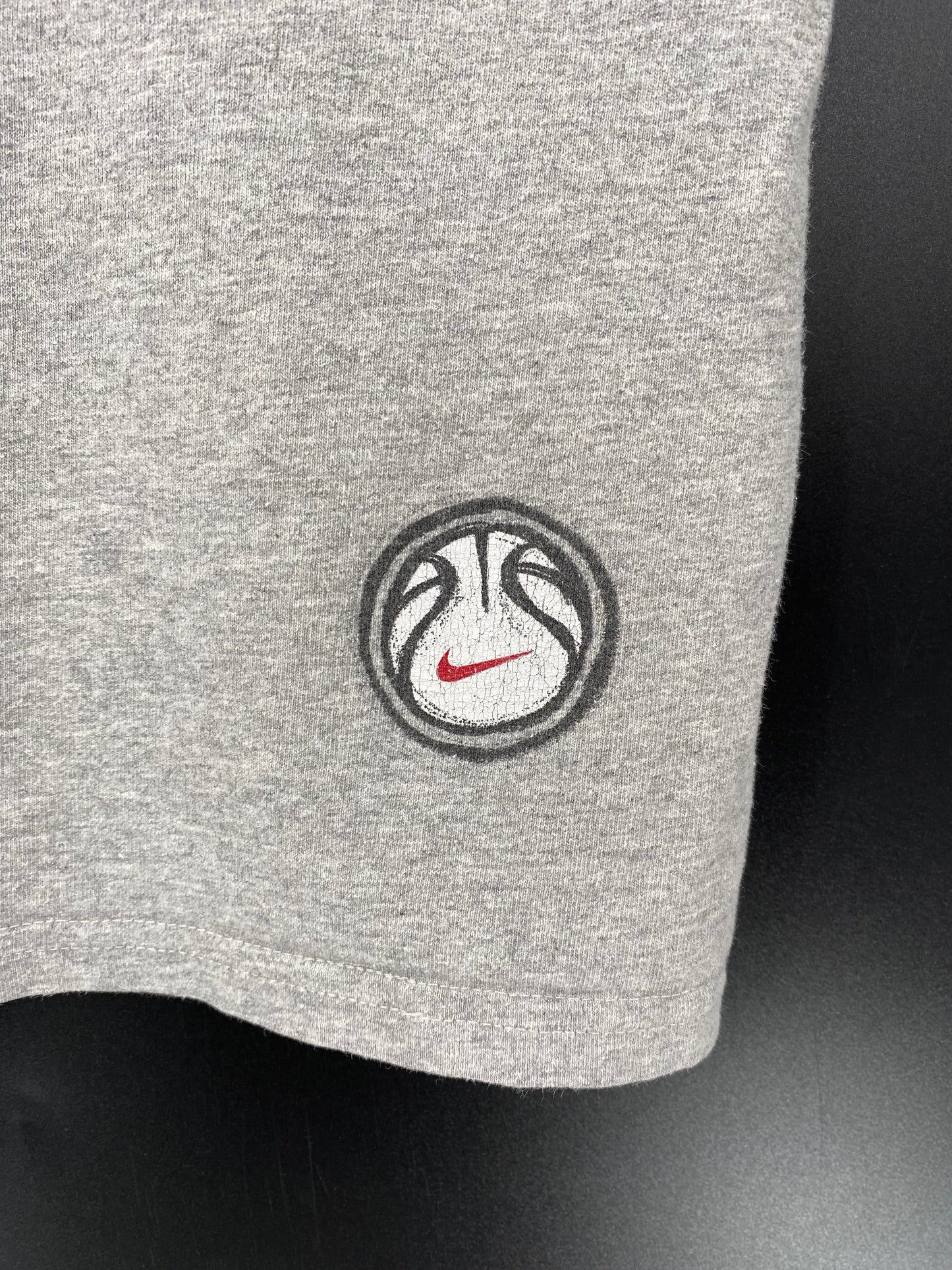 90's NIKE BASKETBALL Size L Vintage T-shirt / k2752