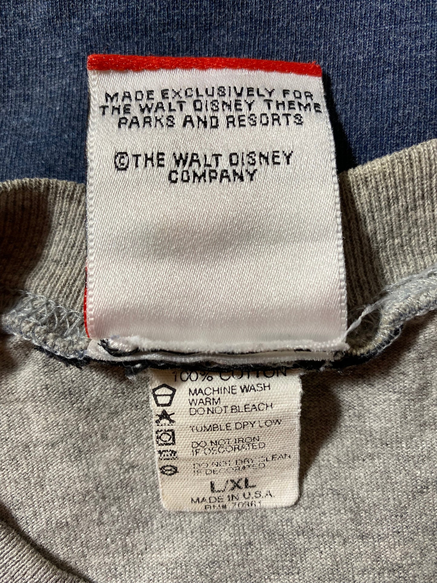 90’s DISNEY UNIVERSITY Made in USA Size L-XL Vintage T-Shirt / A3278