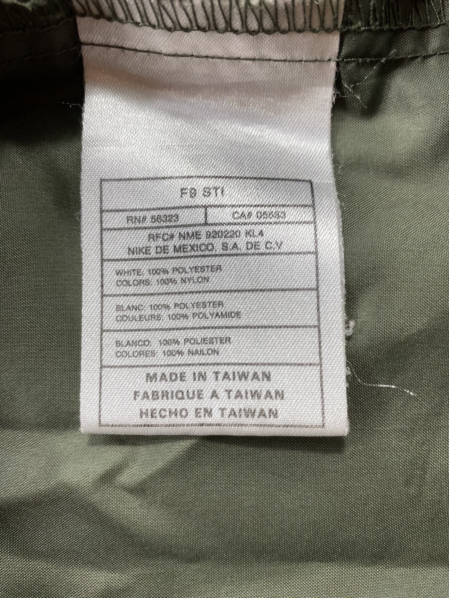 00’ NIKE Zipper Size XXL Nylon Jacket / K5026