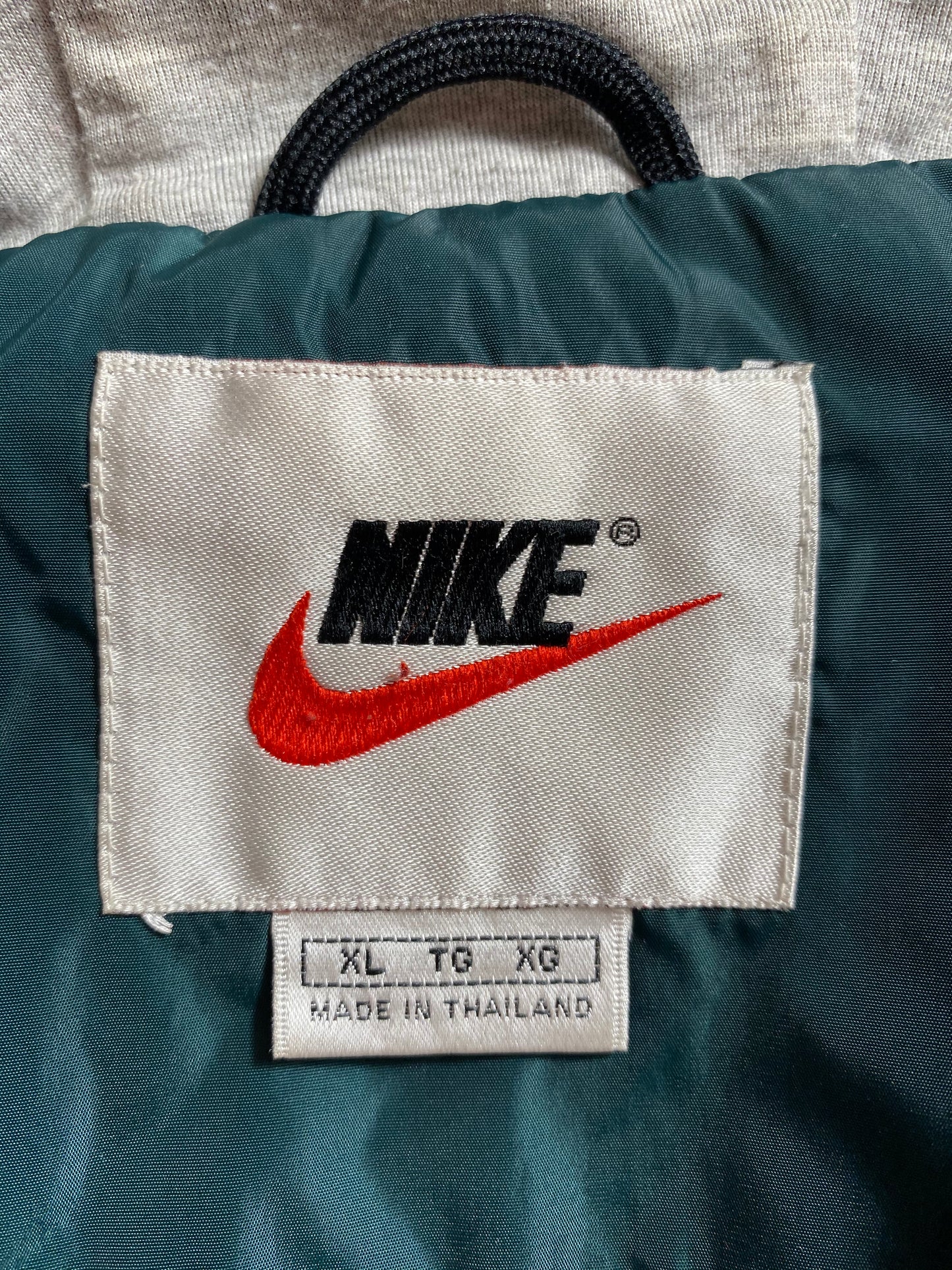 90’s NIKE Size XL Vintage Zip-up Nylon Jacket  / 8450
