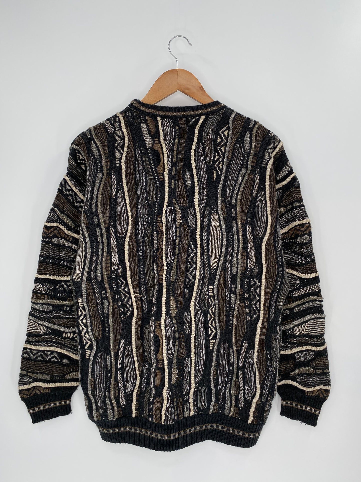 Vintage 3D Coogi-Style Size M Knit Sweater / 9499
