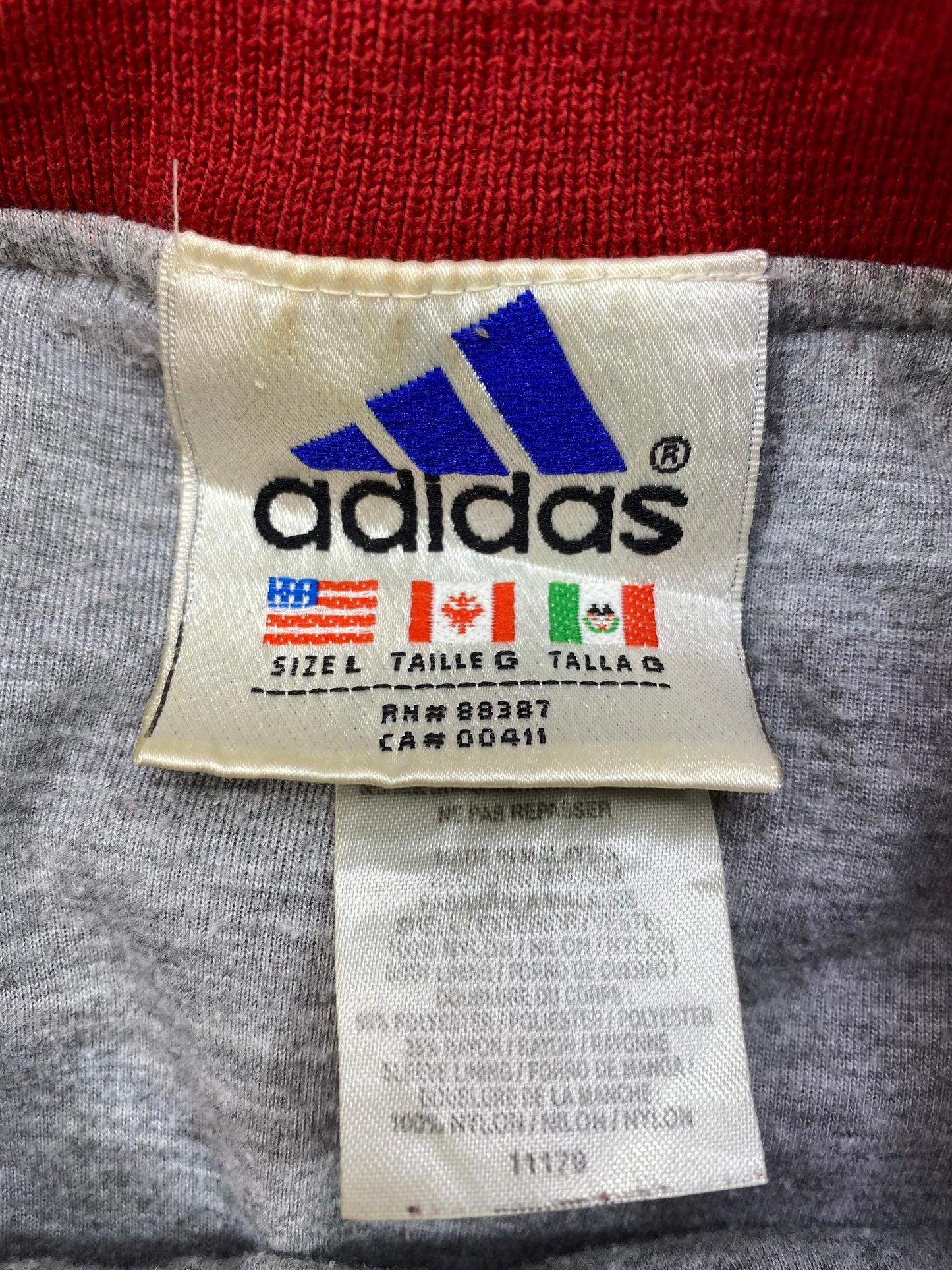 90’s Adidas Vintage Nylon Jacket / 4817