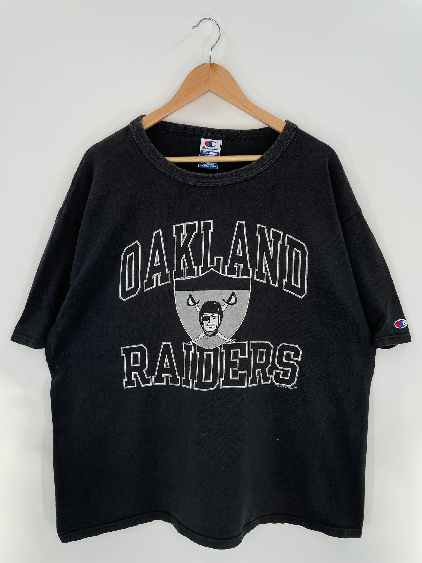 1994’ CHAMPION OAKLAND RAIDERS Size XL Vintage NFL T- Shirt / K2899
