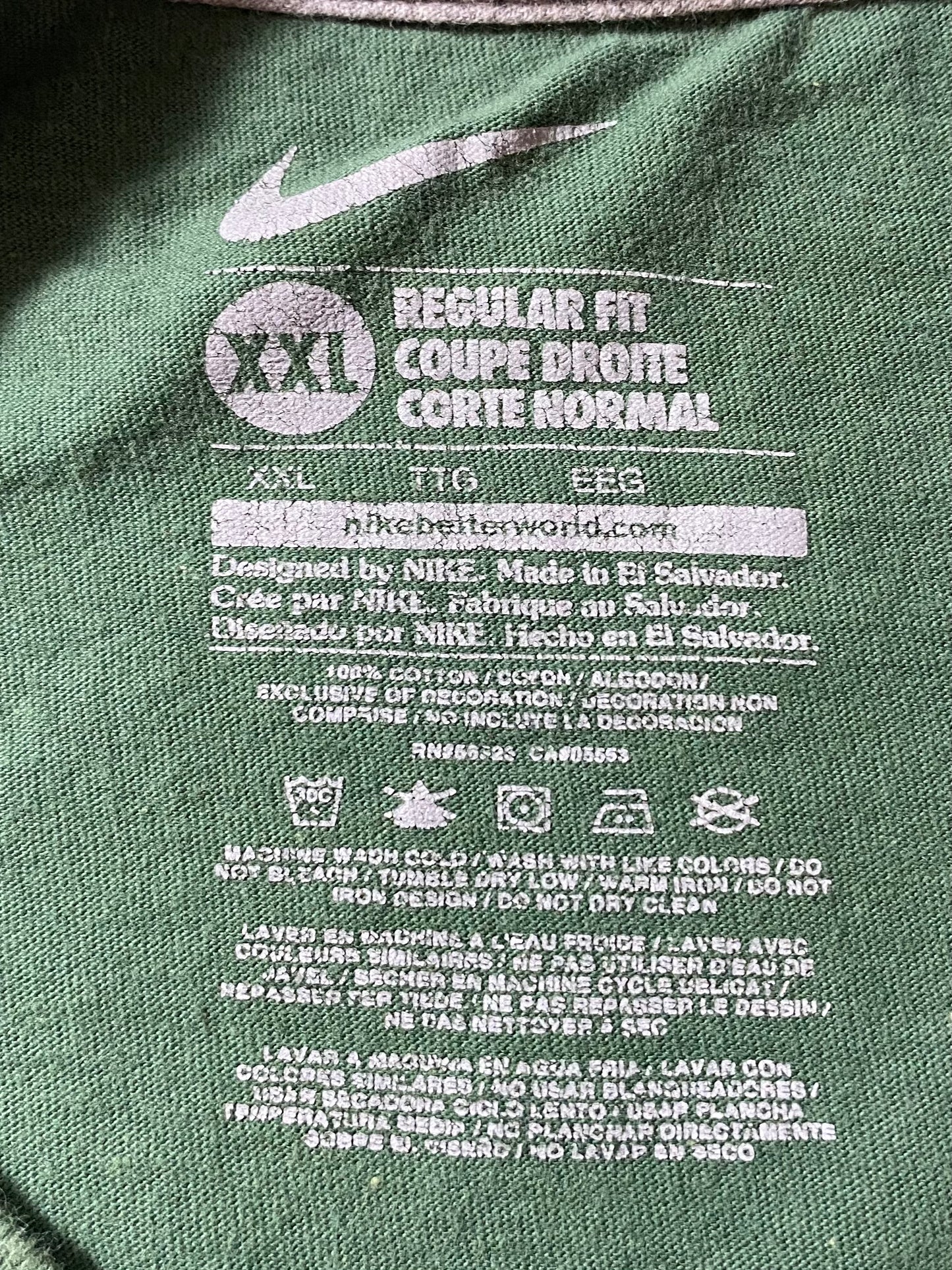 NIKE Mini Swoosh Size XXL Vintage T-shirt / 9140