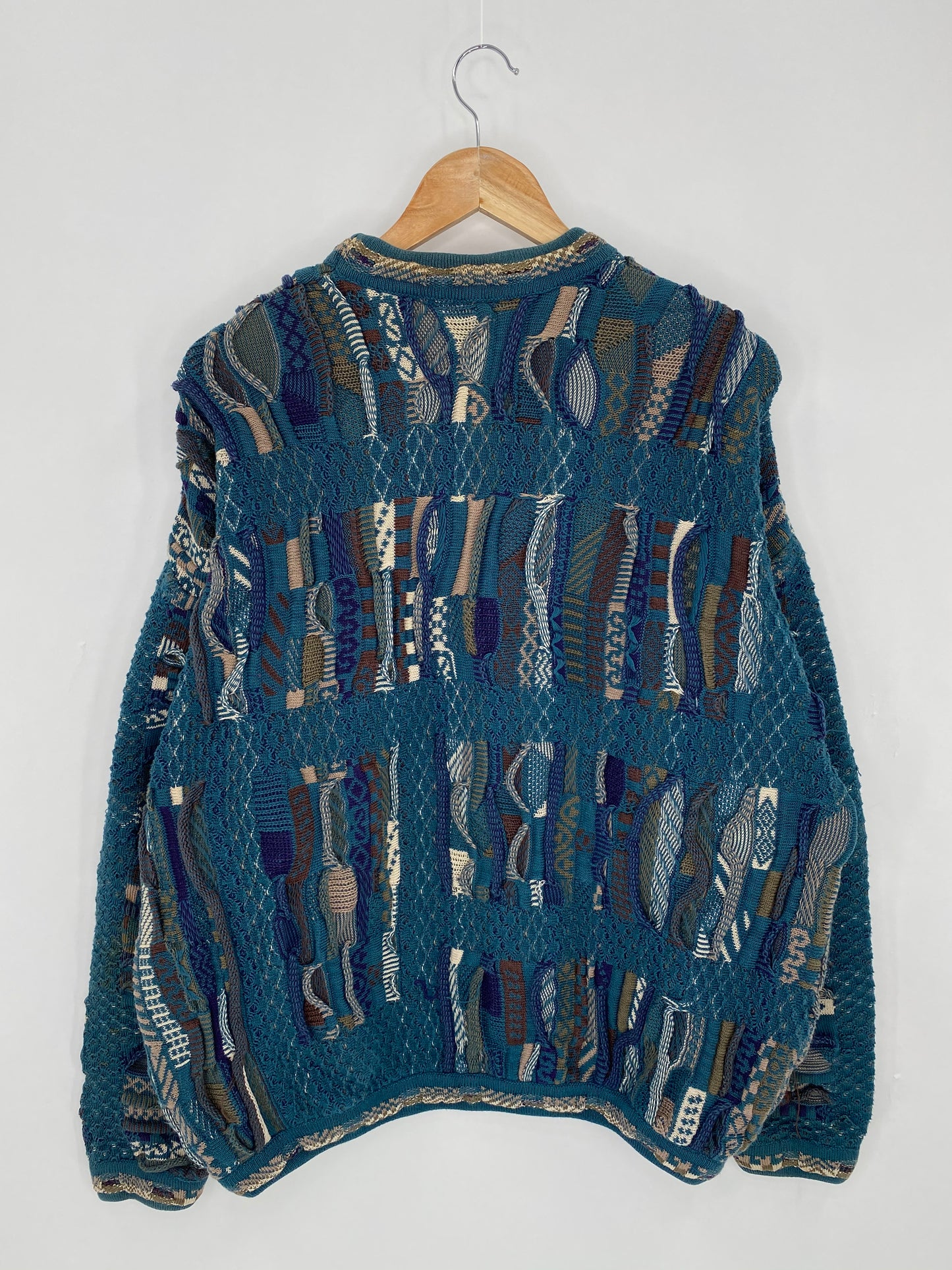 Vintage 3D Coogi-Style Size XL Knit Sweater / 6264