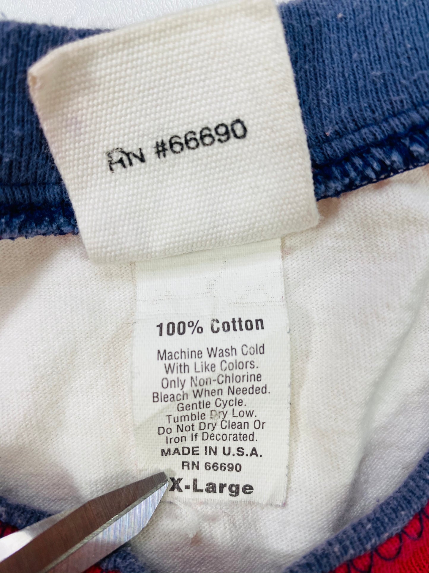 90's DISNEY MICKEY TOUR WORLD Made in USA Size XL Vintage T-Shirts / 6095