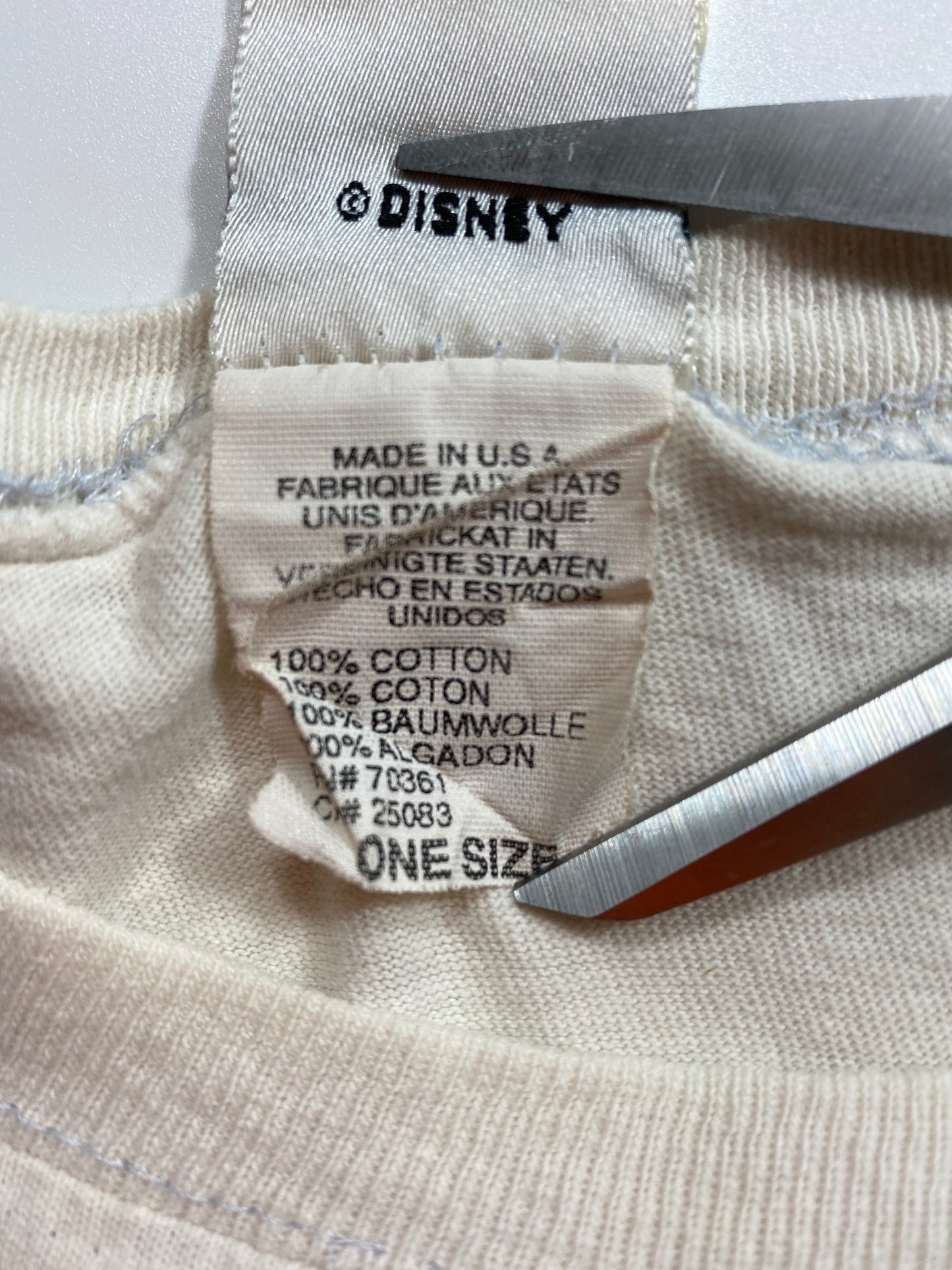 90’s Disney Pocahontas Made in USA Size One Size (Approx. XXXL) Vintage T-shirt / 6755