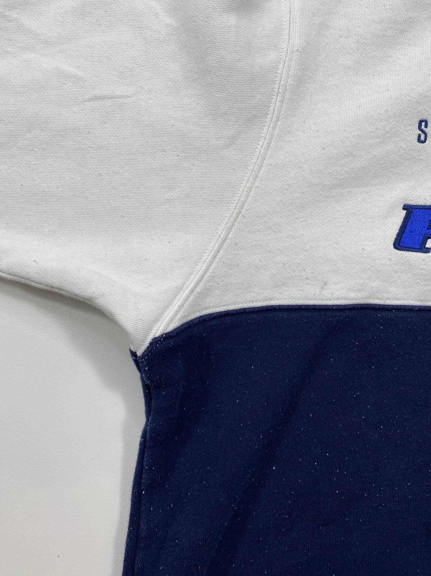 00’ Disney Pooh Size L Vintage Sweat-Shirt   / 5847