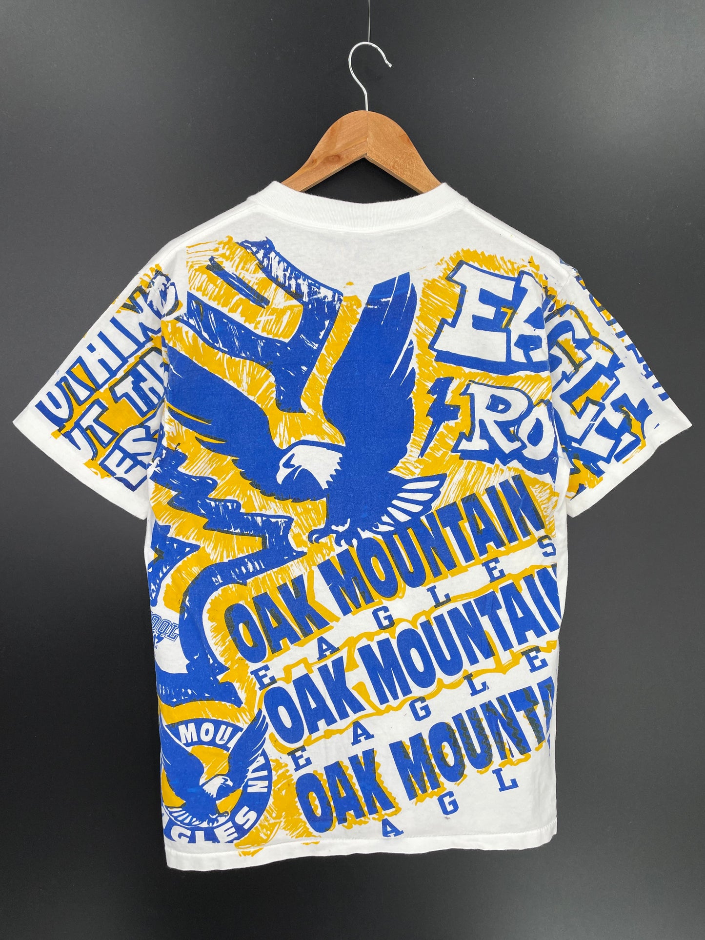 90’s OAK MOUNTAIN EAGLES All Over Print Made in USA Size M Vintage T-Shirts / K513