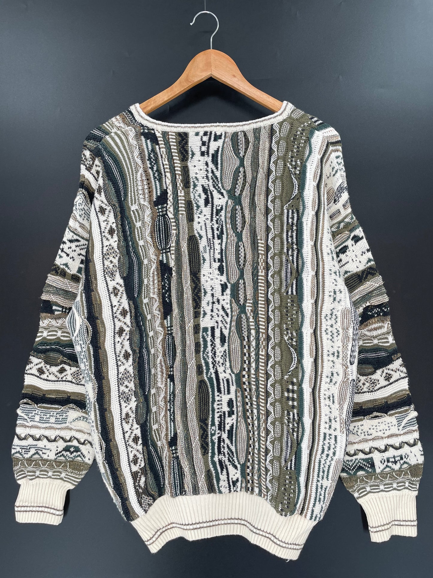 Vintage 3D COOGI-Style Size M Wool Knit Sweater / K961