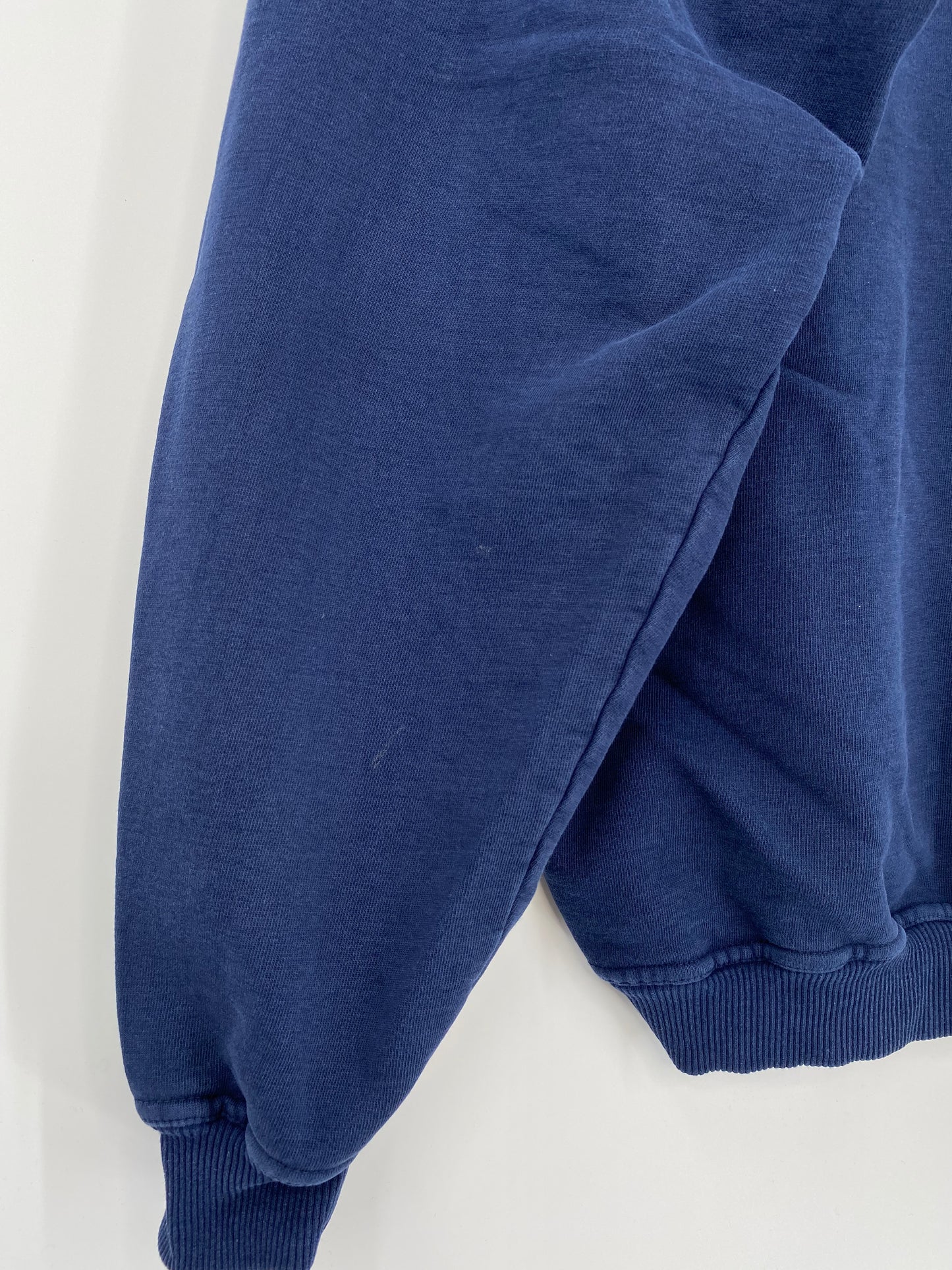 00’ DISNEY POOH HUNDRED-ACRE WOOD Size XL Vintage Sweat-shirt / 9423