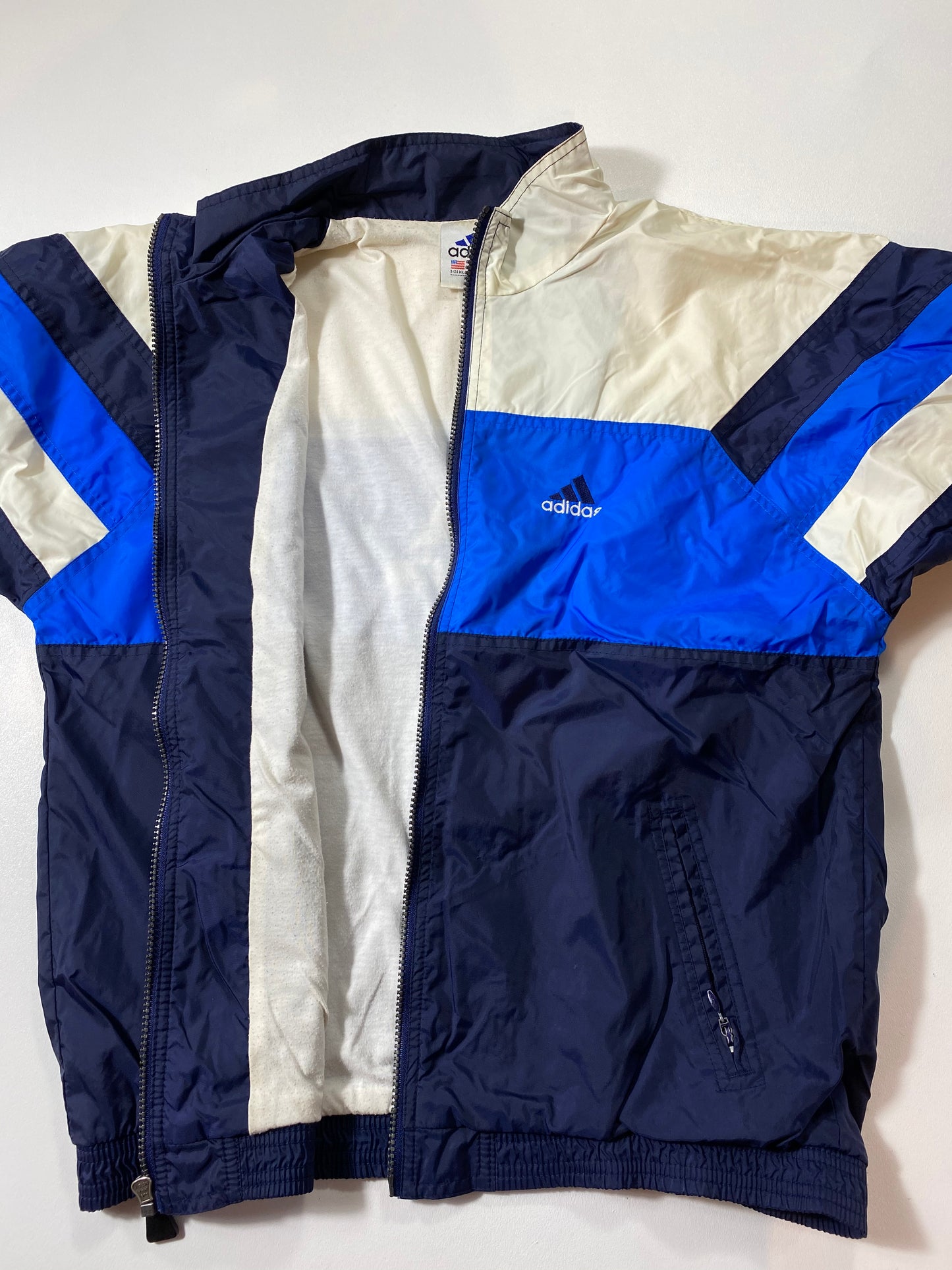 ADIDAS Size XL Vintage Nylon Jacket  / 6918