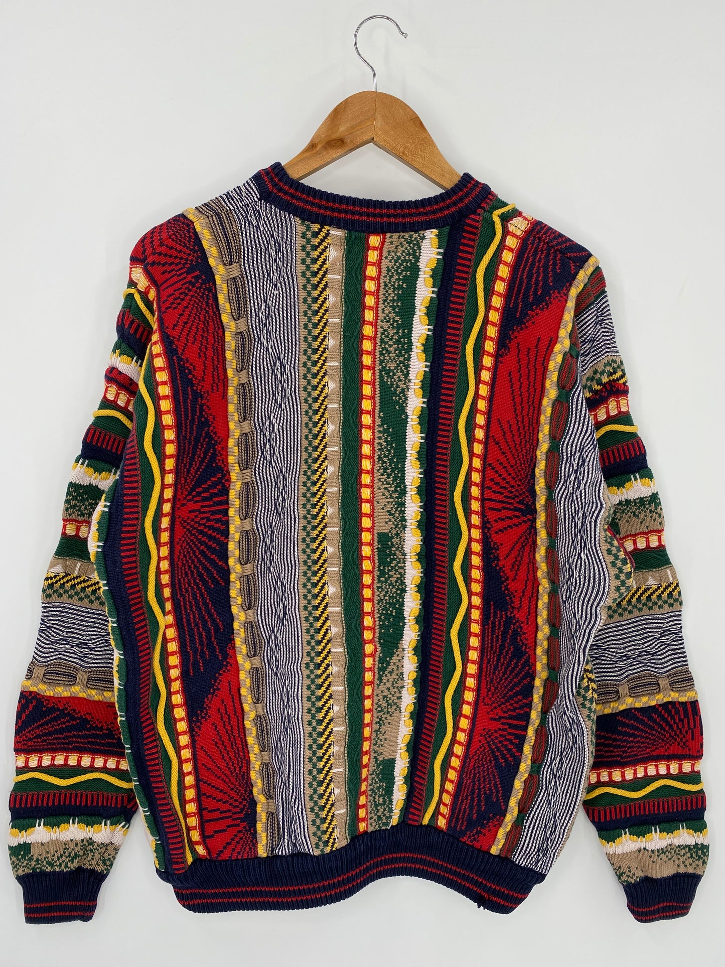 Vintage 3D Coogi-Style Size M Knit Sweater / 9818