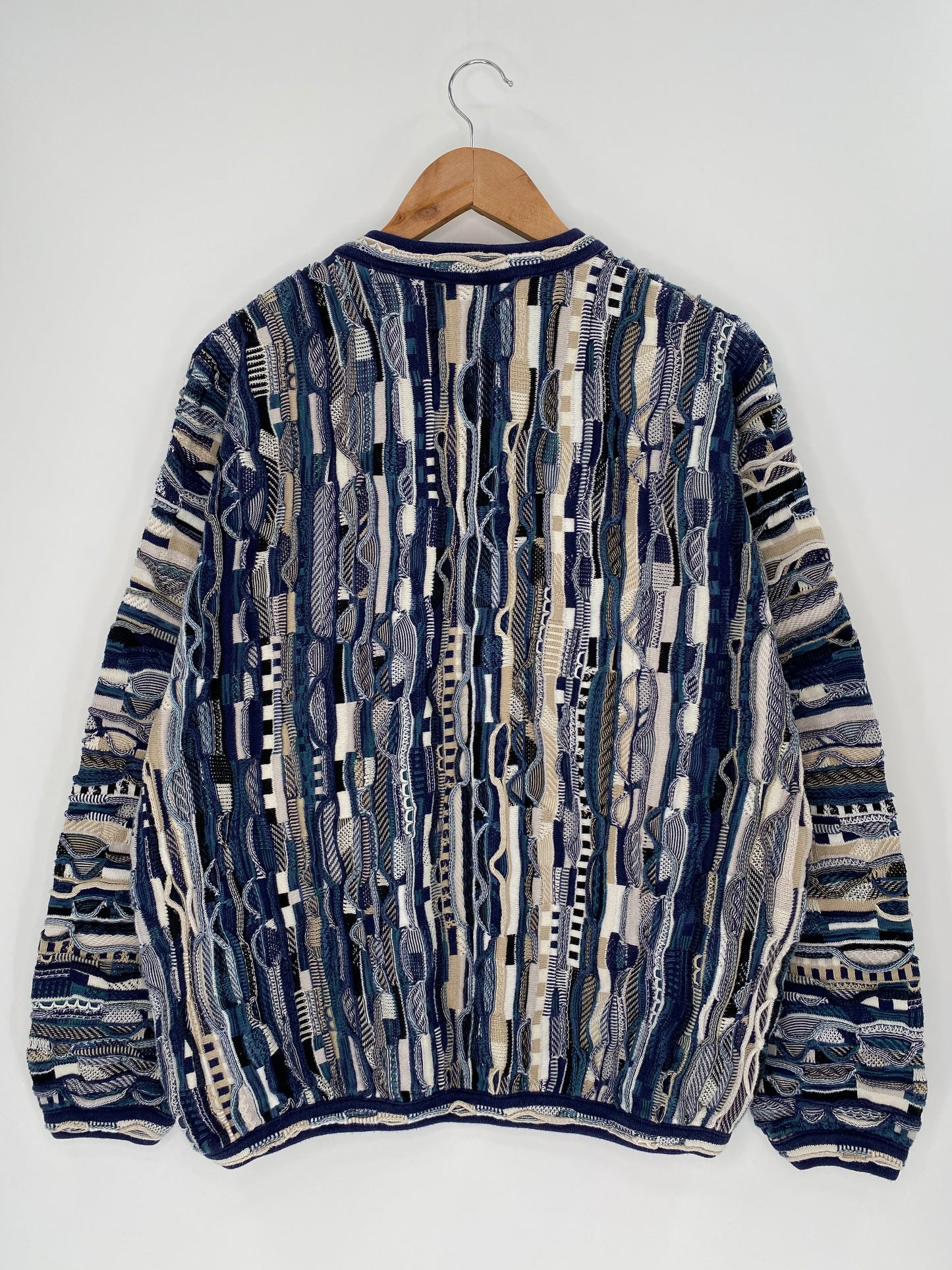 Vintage 3D Coogi-Style Size L Knit Sweater / 8708