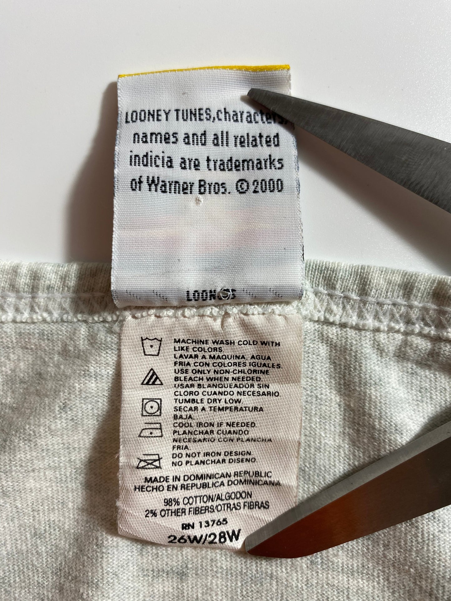 2000 LOONEY TUNES TWEETY Size Ladies Approx. XXL Vintage T-shirt / K8457