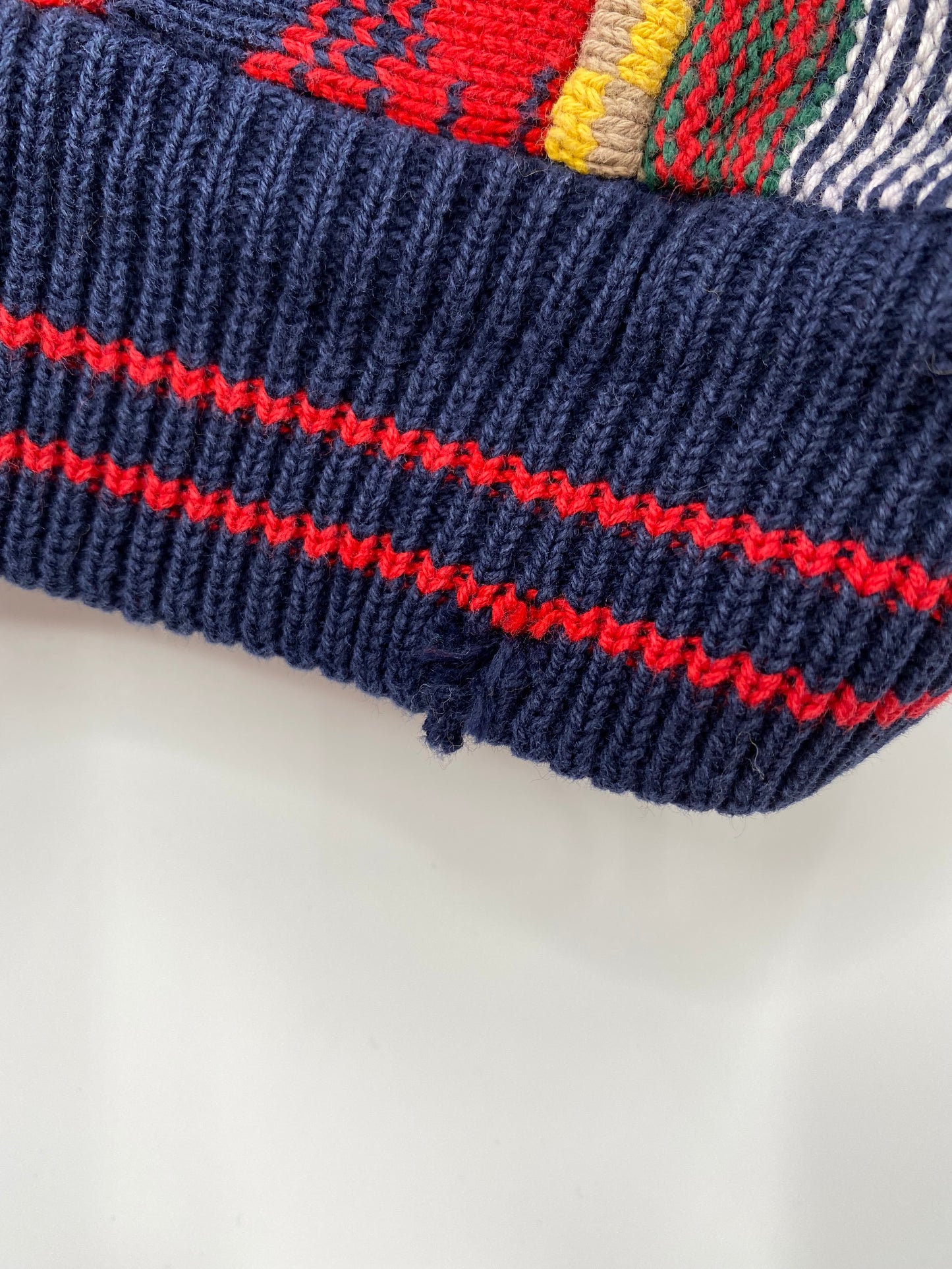 Vintage 3D Coogi-Style Size M Knit Sweater / 9818
