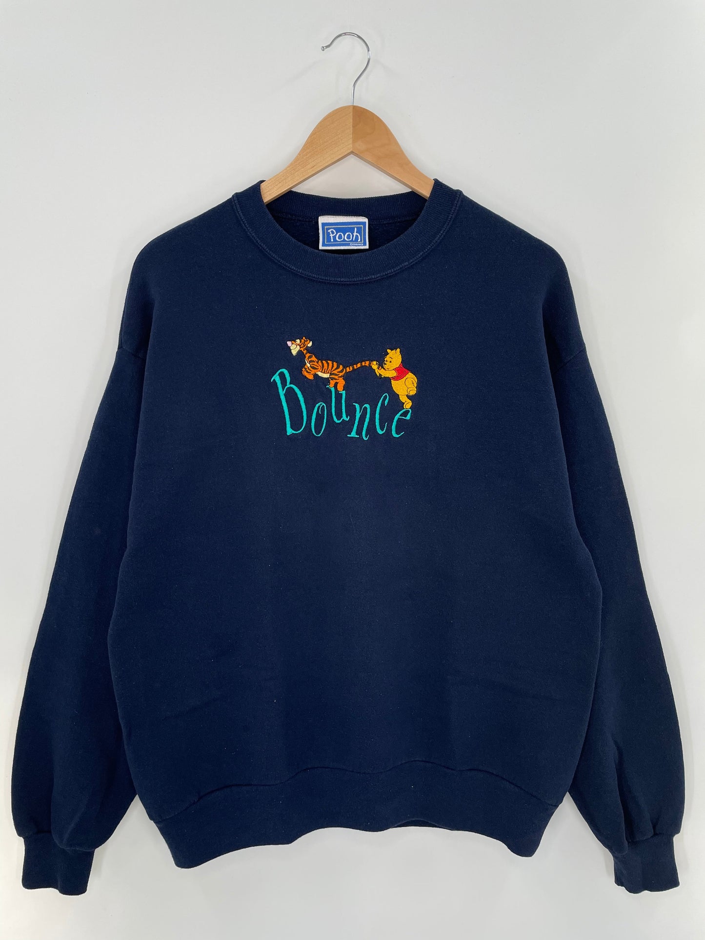 00’ DISNEY WINNIE THE POOH Approx. Size L-XL Vintage Sweat-shirt / E3865S