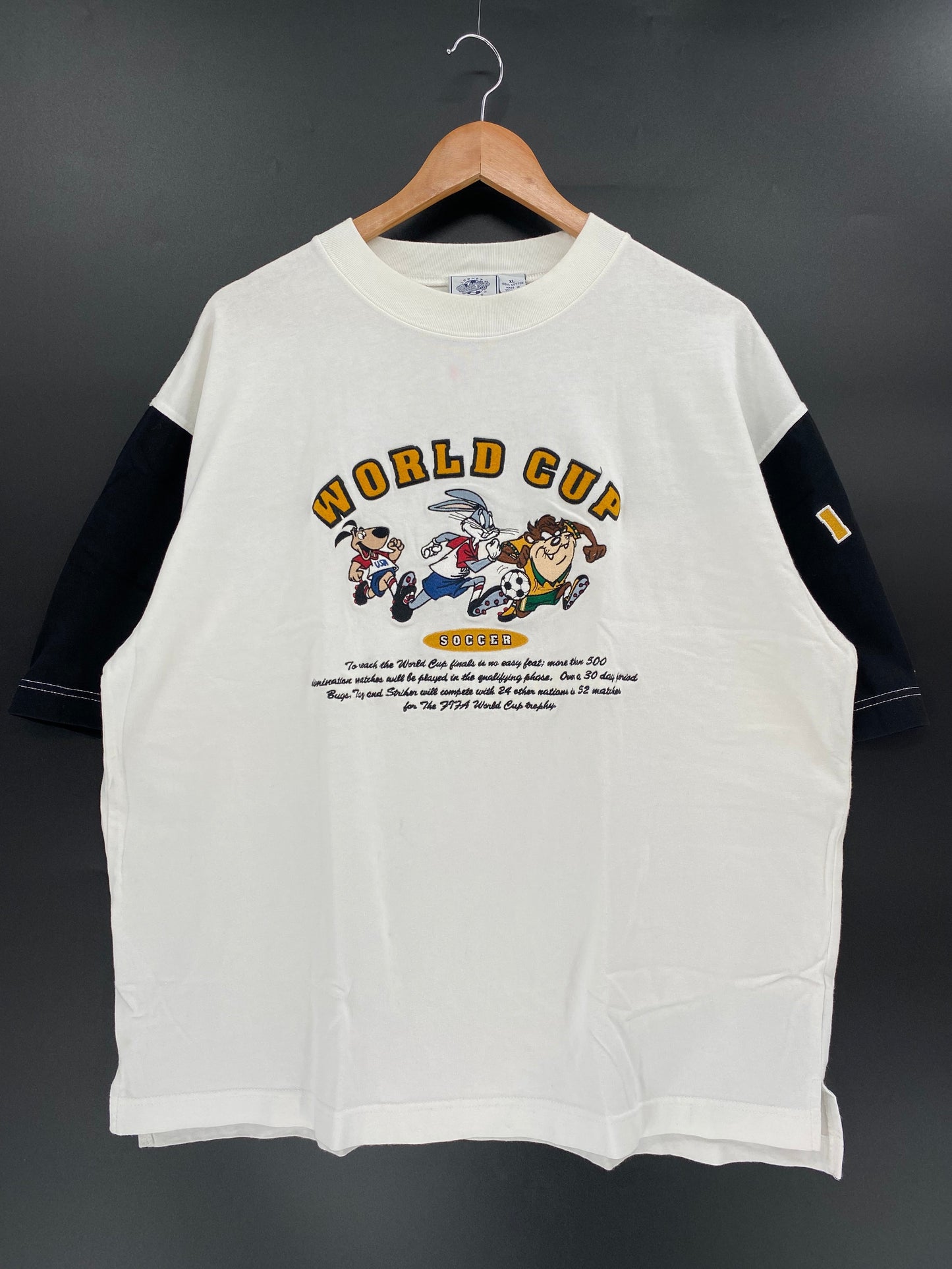 1994 LOONEY TUNES Size XL Vintage T-Shirt / A2008