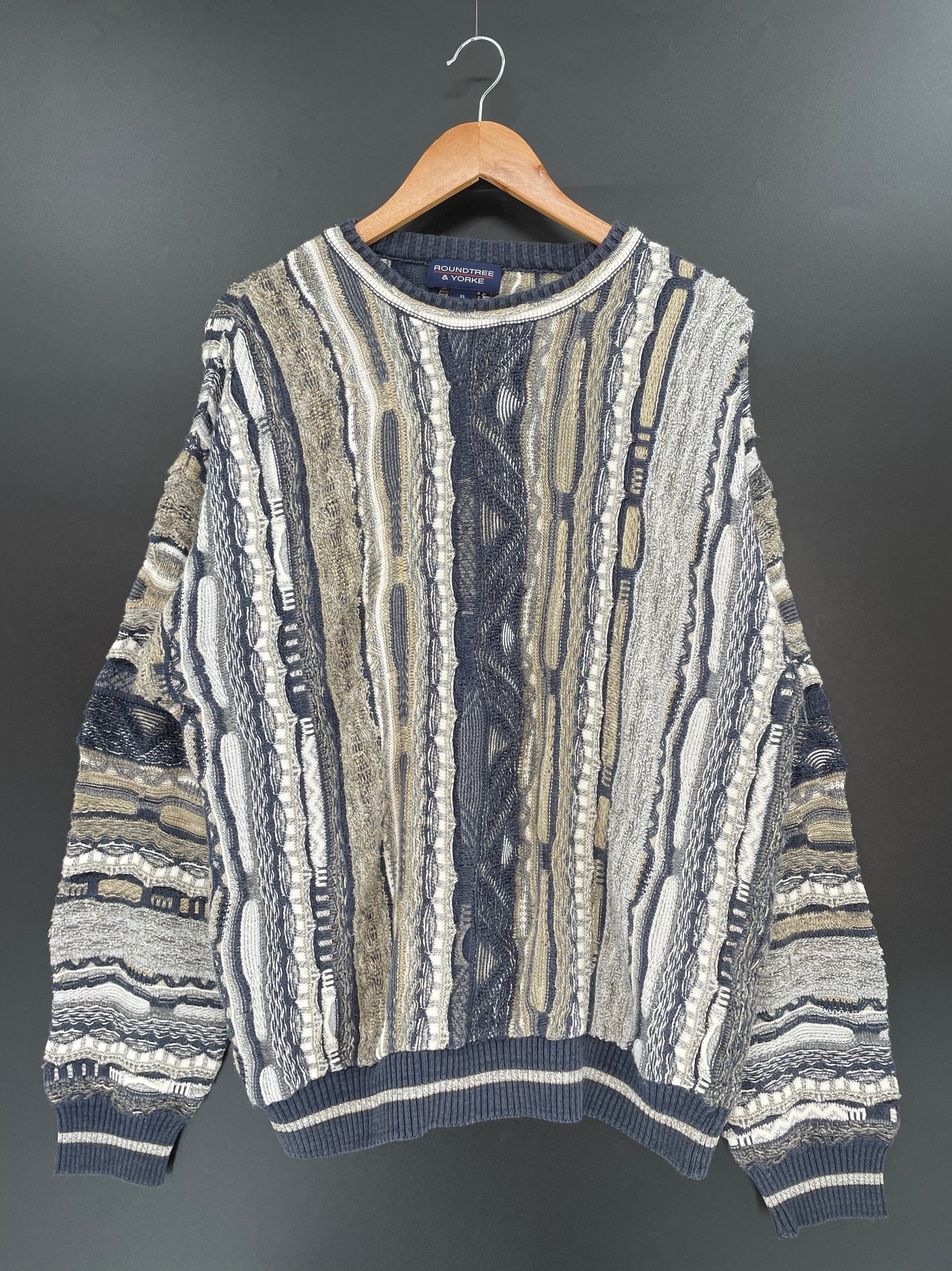 Vintage 3D COOGI- Style Size XL Knit Sweater / A2559