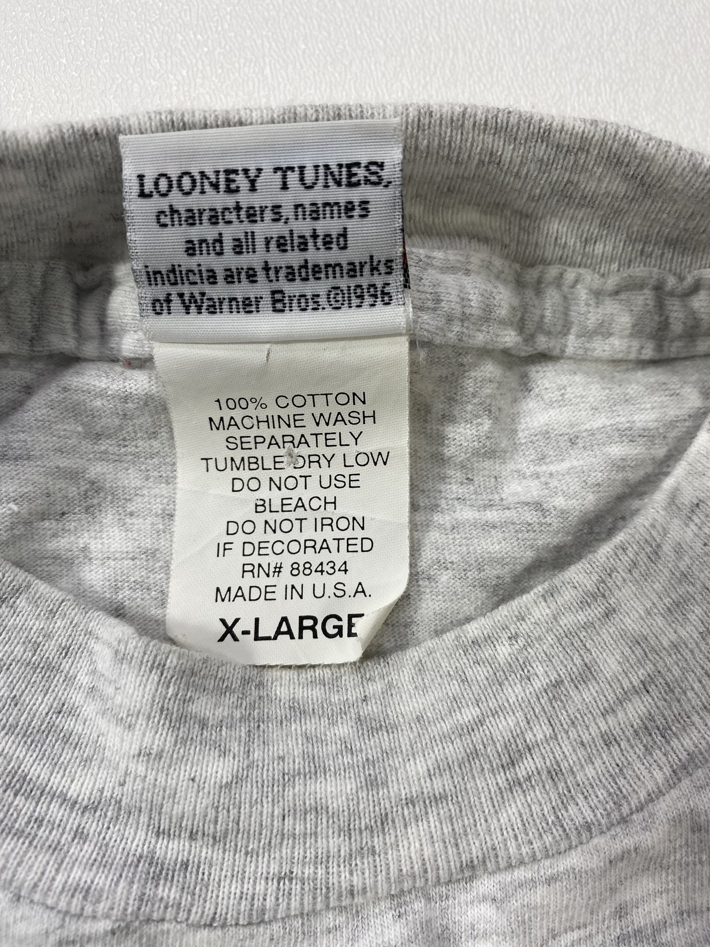 90’s WARNER BROS. LOONEY TUNES Made in USA Size XL Vintage T-shirt/ K5514