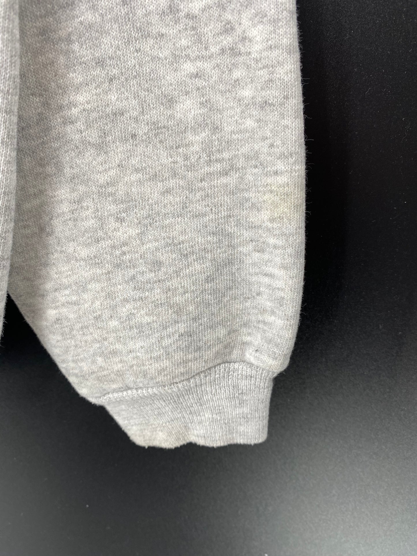 00’ Disney Tigger Made in USA Size L Vintage Sweat-shirt / 7493