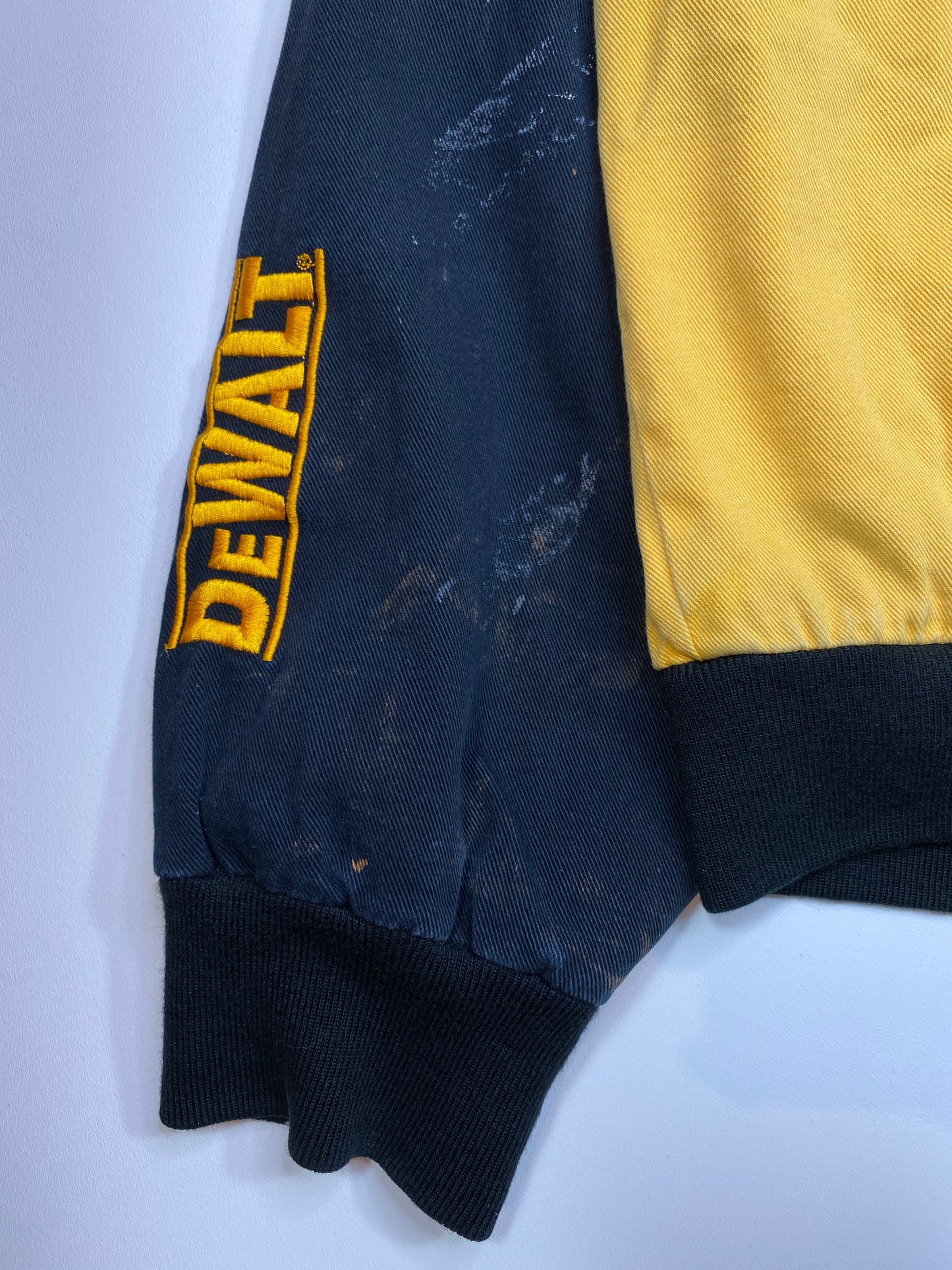 Vintage NASCAR DEWALT Size XXXL Racing Jacket / 5599