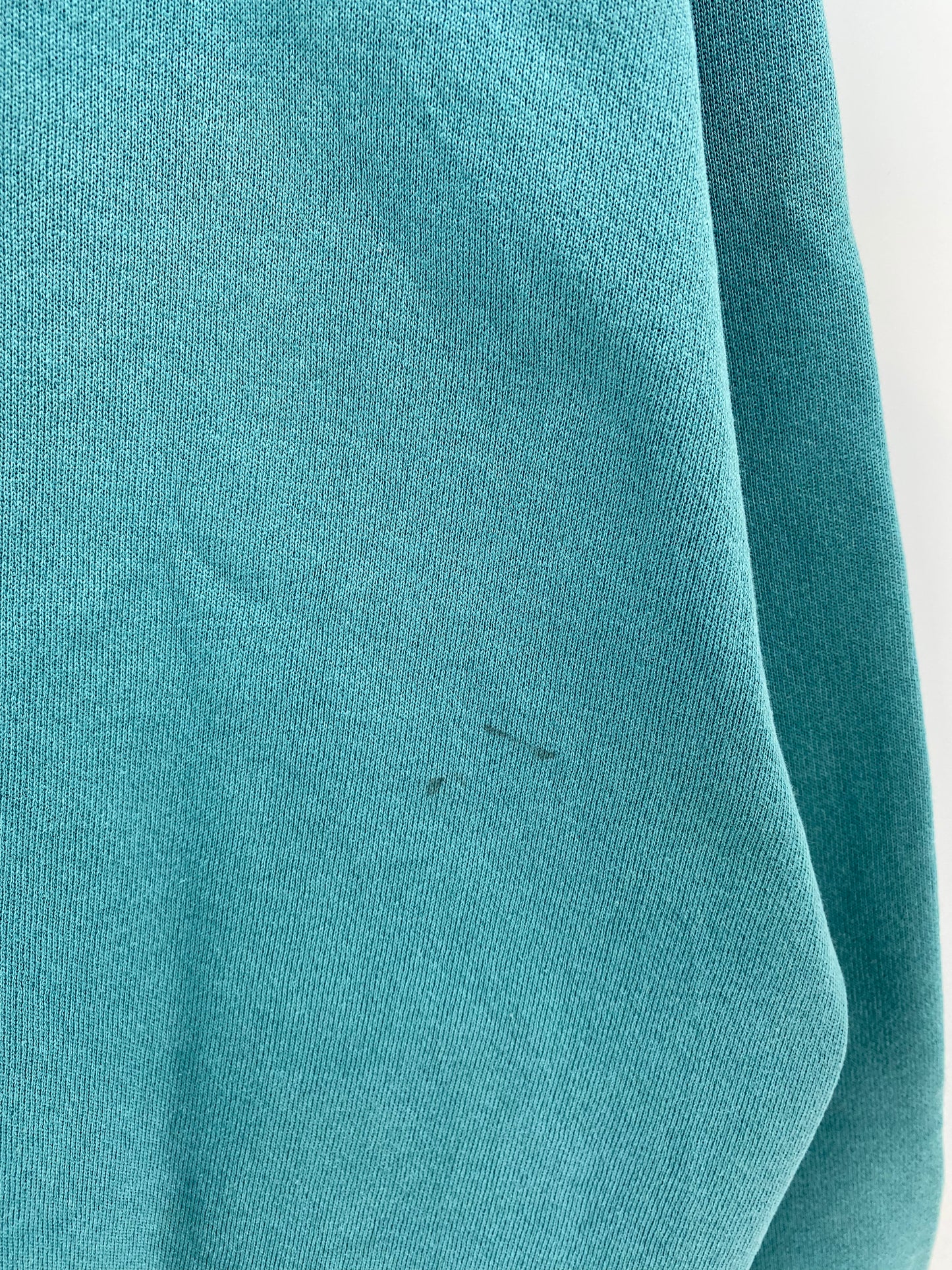 00’ DISNEY WINNIE THE POOH MADE IN USA Size XL Vintage Sweat-shirt / K2501