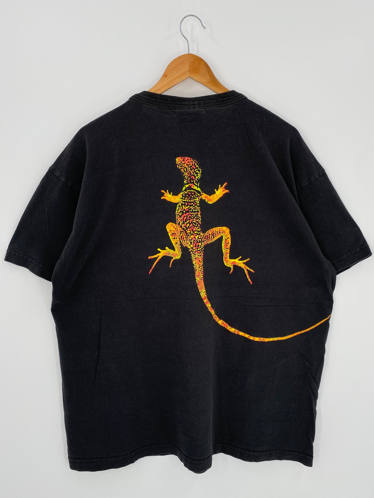 90’s MARLBORO Lizard Size No tag(Approx.XXL) T-Shirt/ K822
