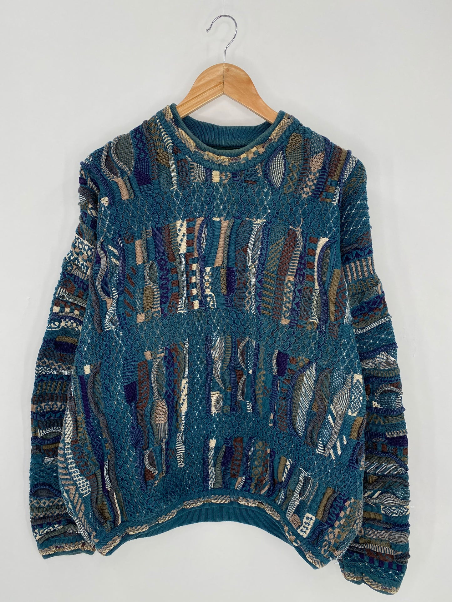 Vintage 3D Coogi-Style Size XL Knit Sweater / 6264
